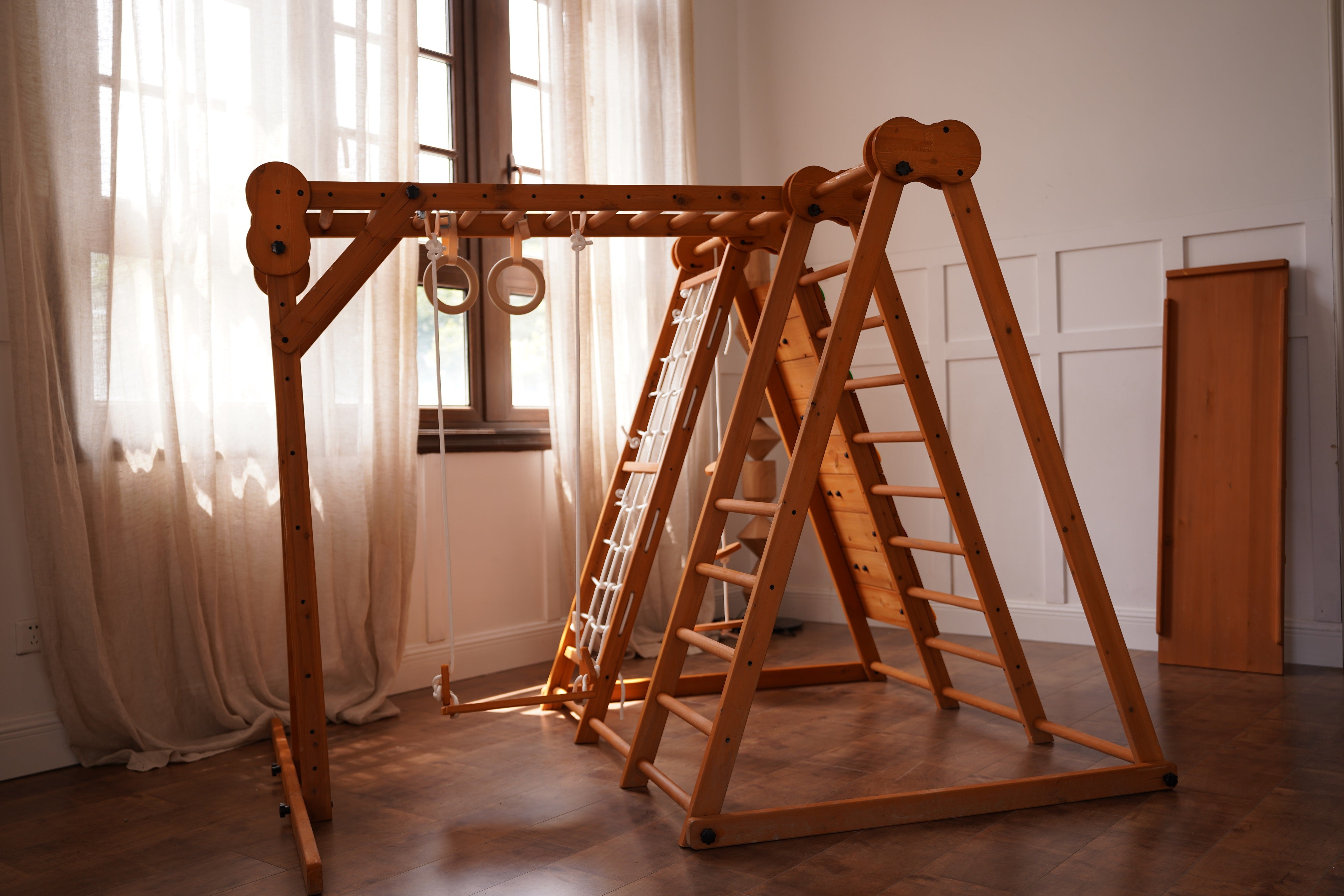 Chestnut - Outdoor and Indoor 8-in-1 Jungle Gym for Toddlers Playset Outdoor Avenlur.com