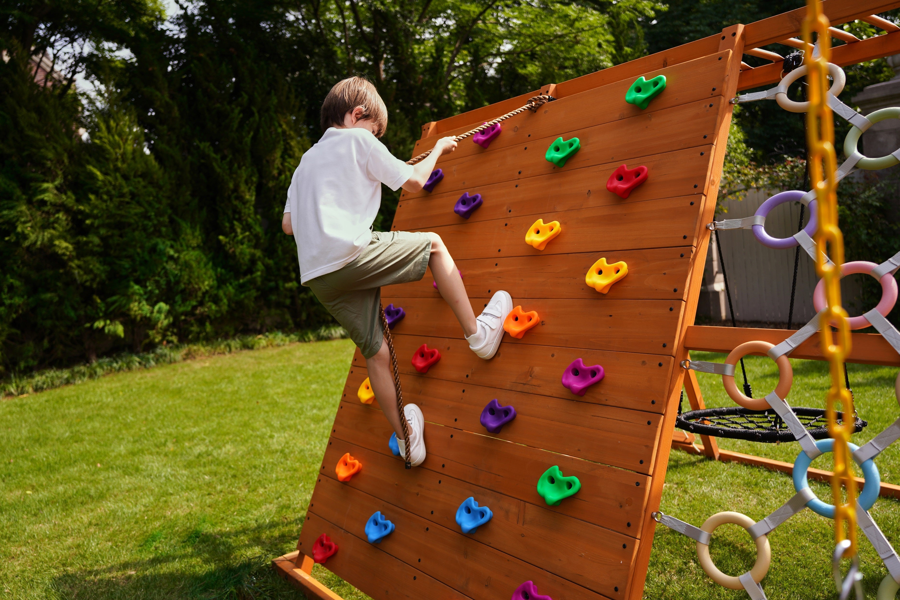 Sycamore - Backyard Ultimate Climbing Set with 2 Swings And Trapeze Bar Outdoor Avenlur.com