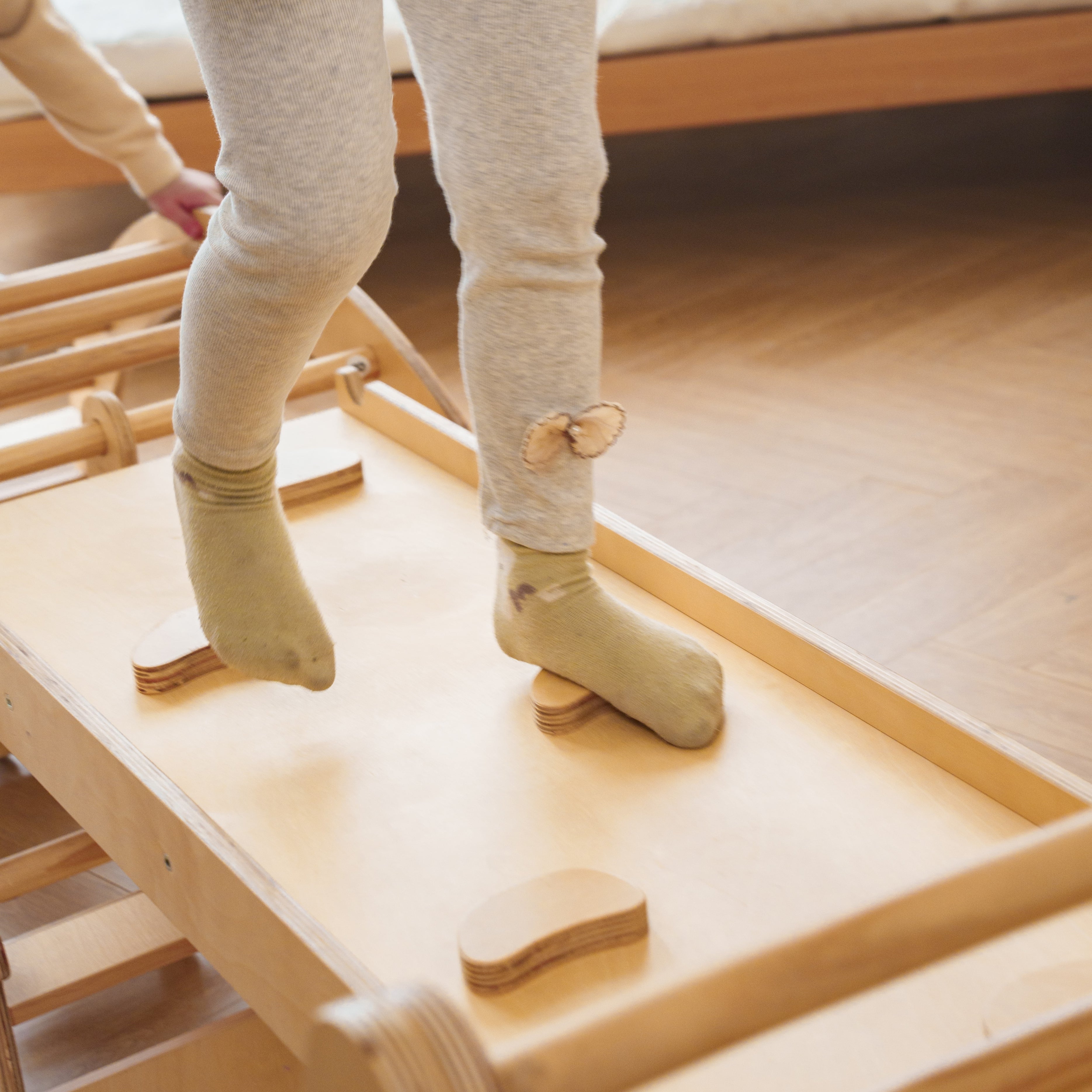 Bazel - Pikler 6-in-1 Climber with Rocker Arch and Slide Set Indoor Avenlur.com