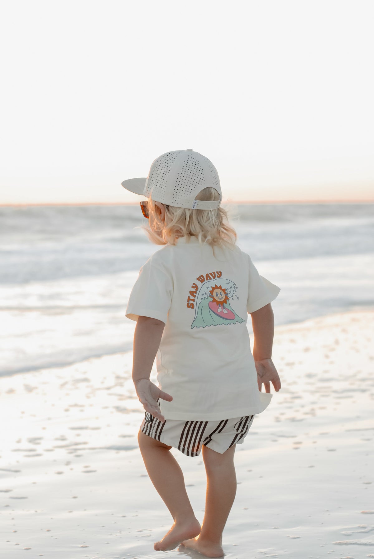 STAY WAVY TEE