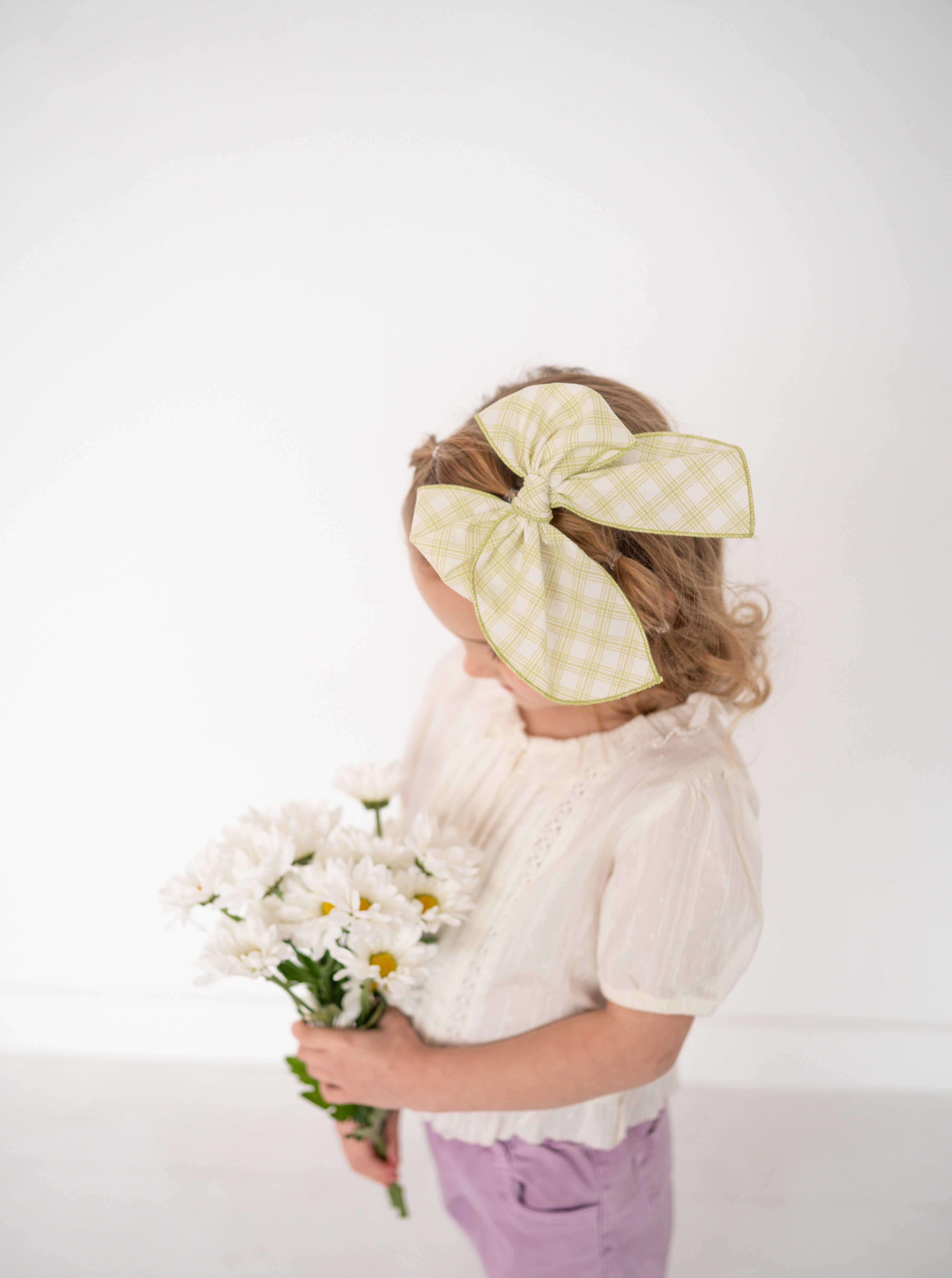 Clover | Party Bow