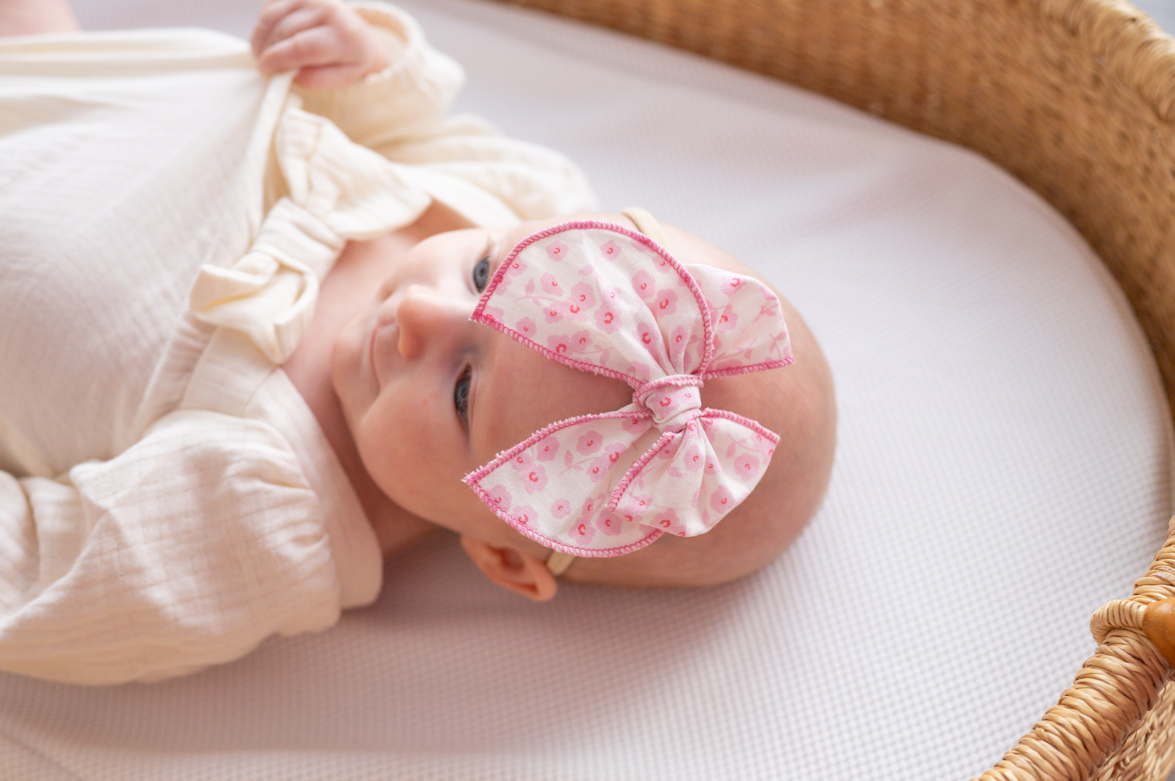Pink Daisy | Petite Party Bow