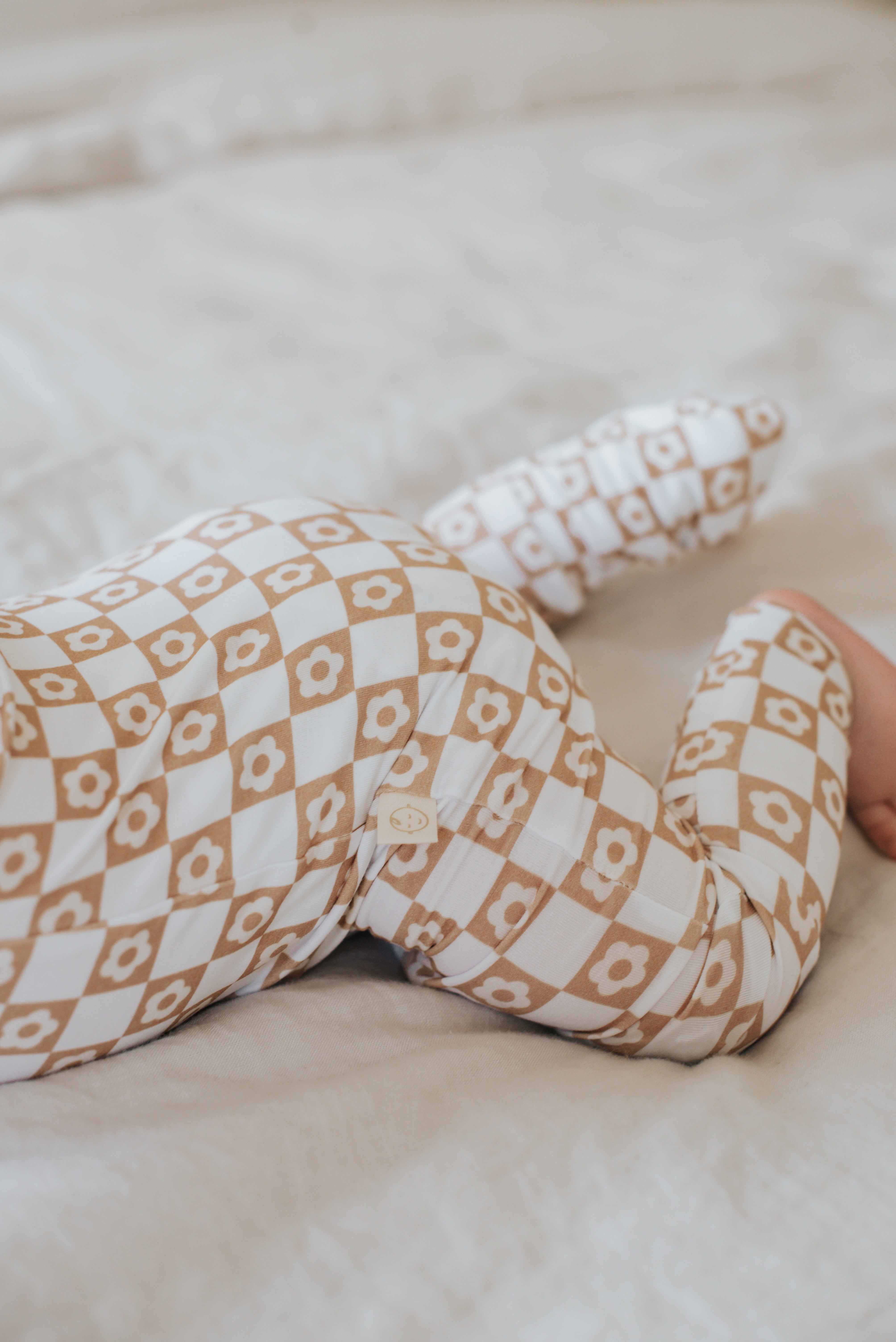 Bamboo Zip Baby Pajamas - Checkered Daisies Pajamas Consciously Baby