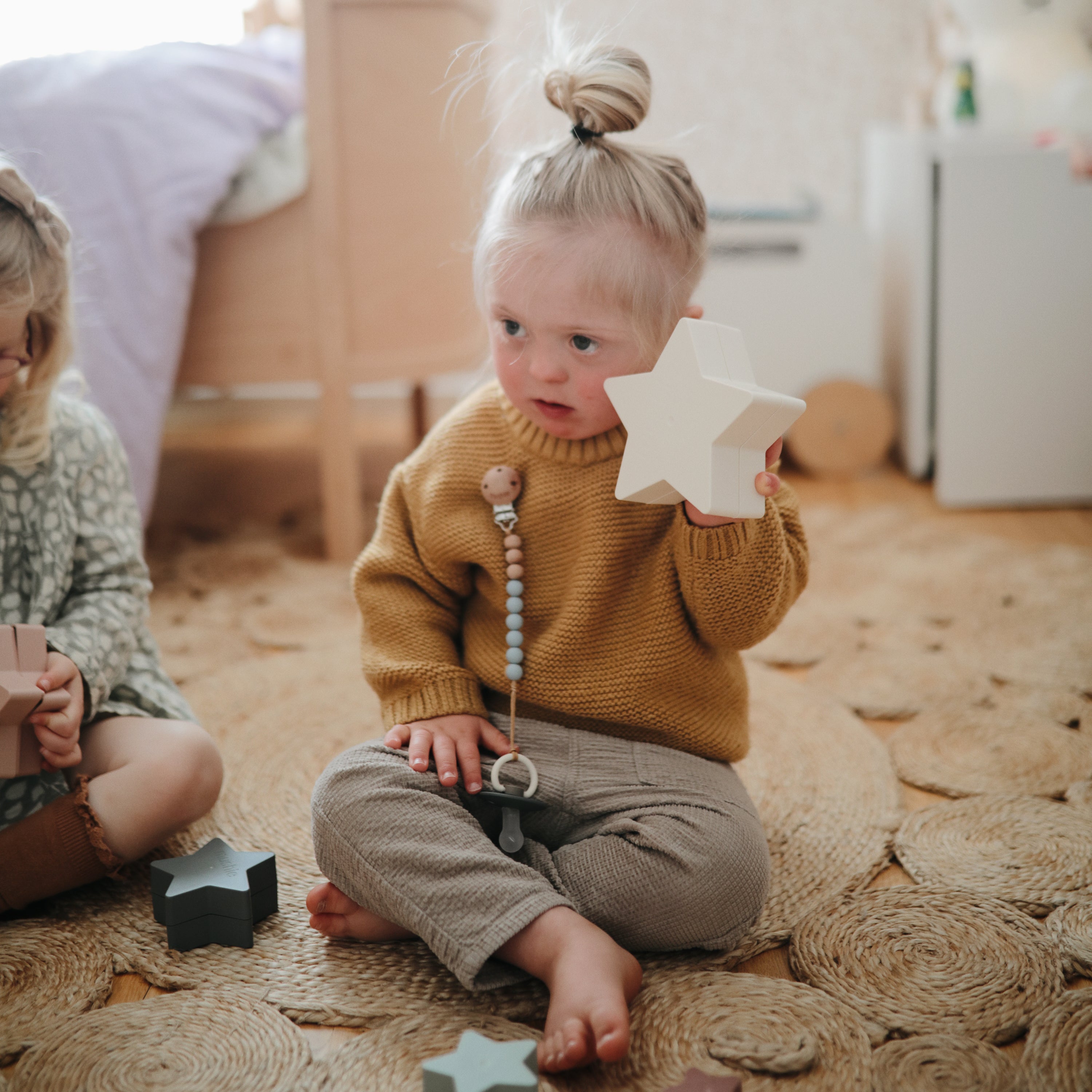 Silicone Pacifier Clip | Eva Pacifier Clip Mushie