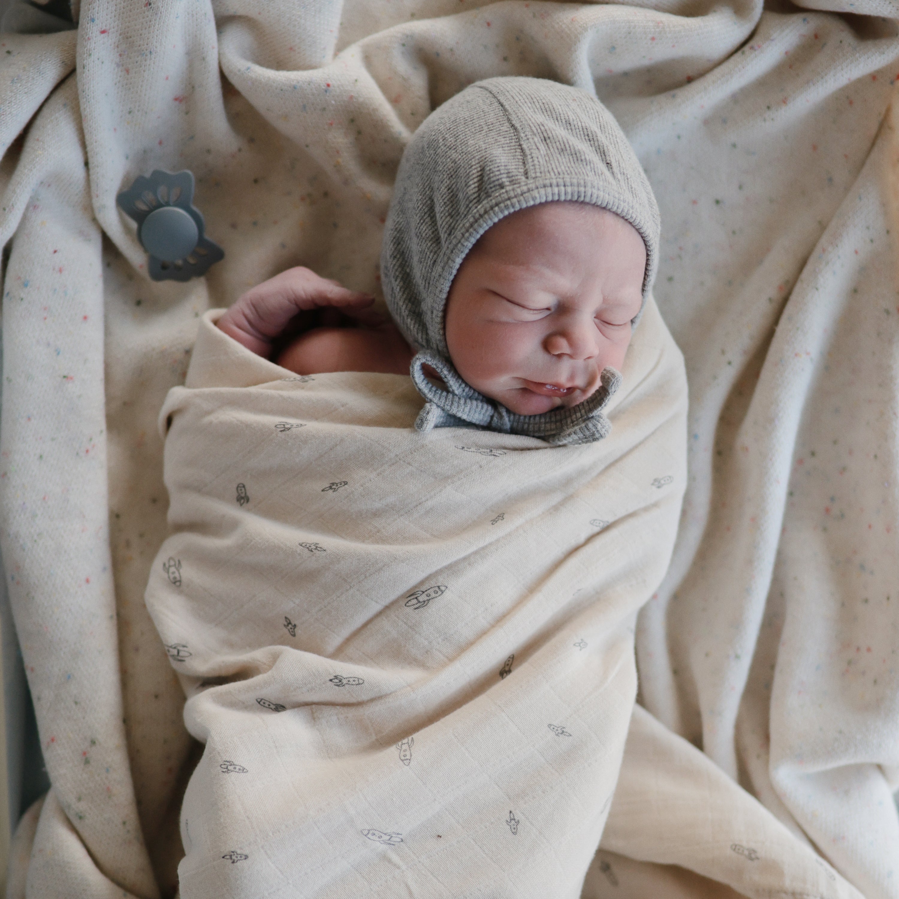 FRIGG Lucky Symmetrical Silicone Pacifier 2-Pack (0-6 Months) FRIGG PACIFIERS Mushie