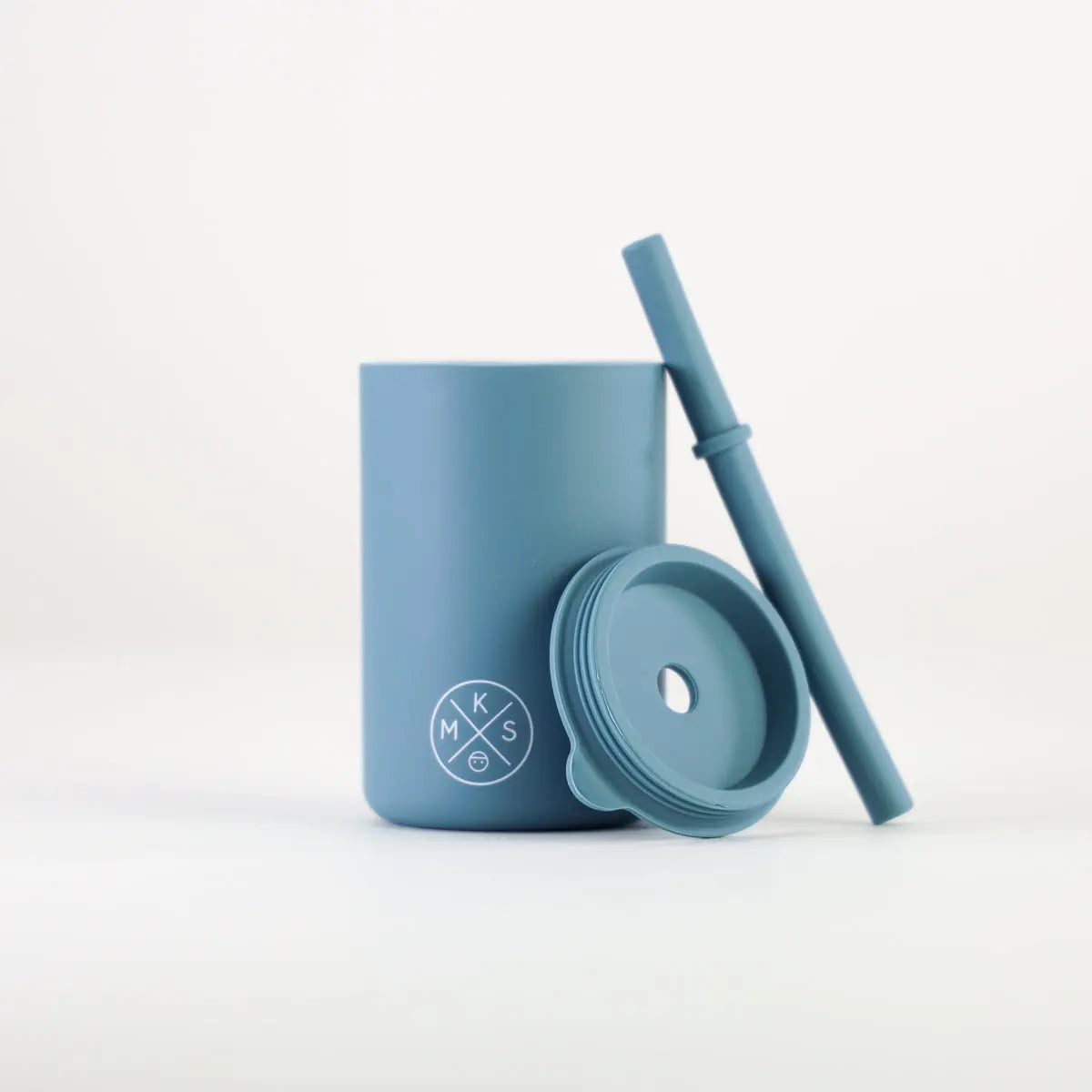 Drinking cup with straw - Petroleum