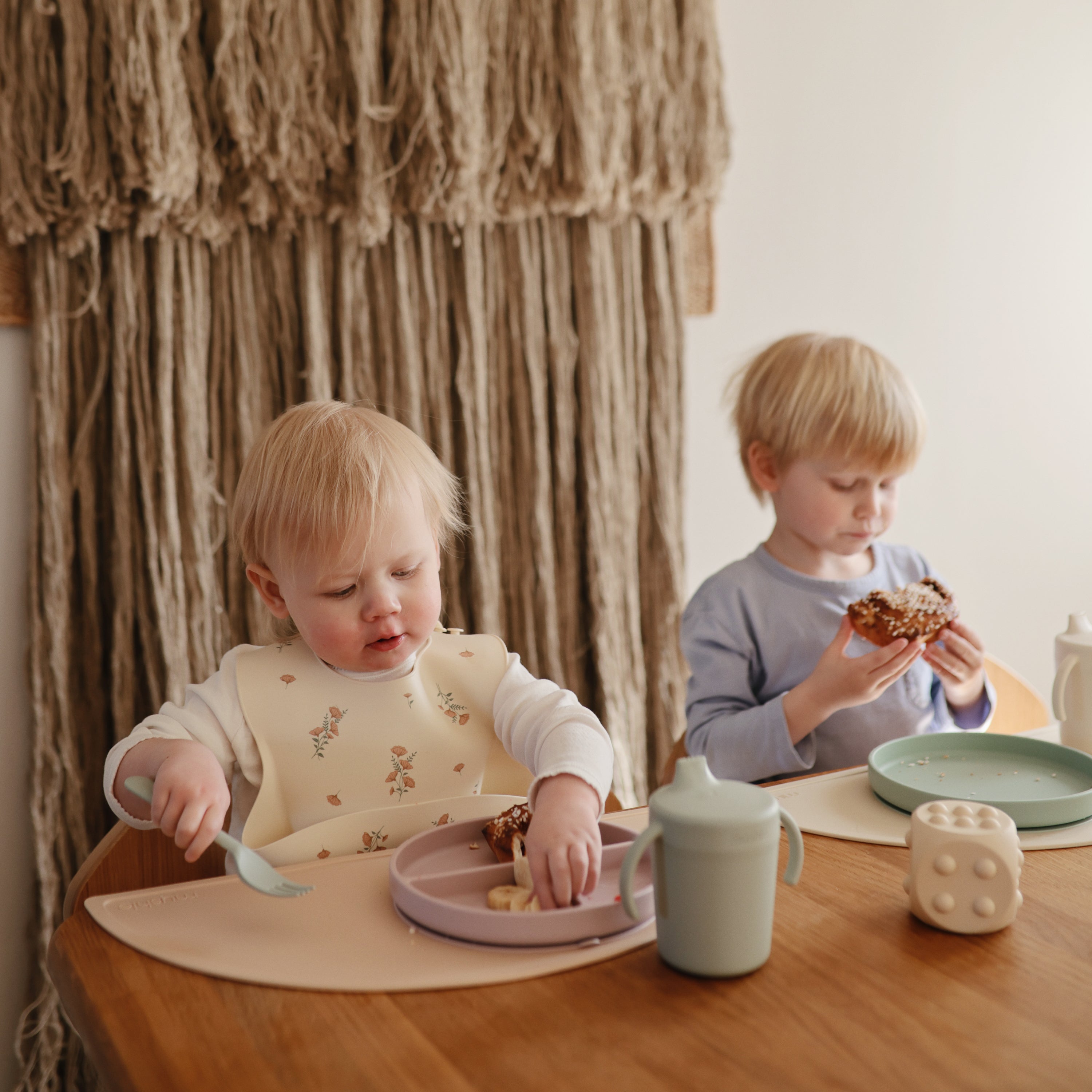 Classic Silicone Suction Plate silicone tableware Mushie
