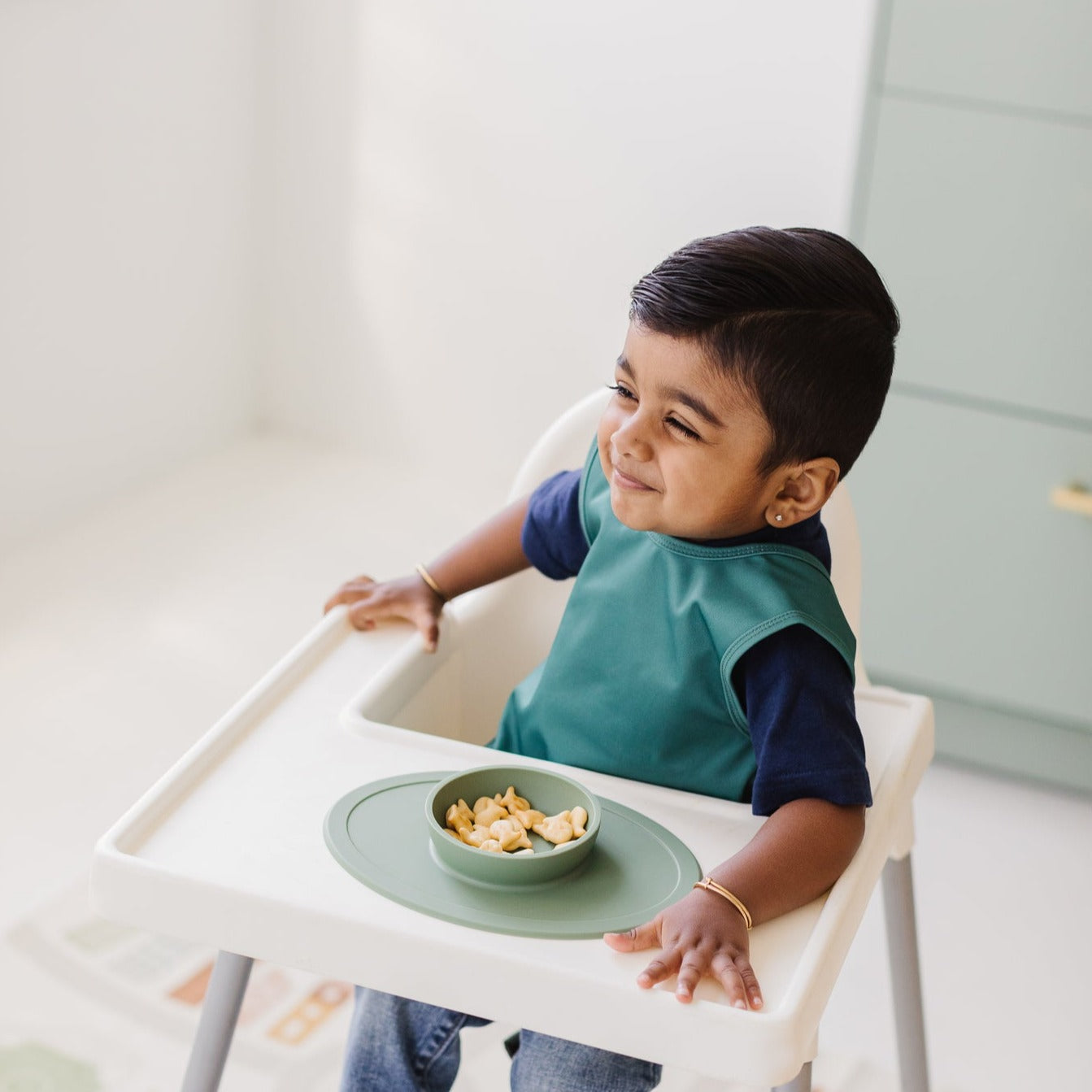 Solid Pine Minimalist Bapron BapronBaby