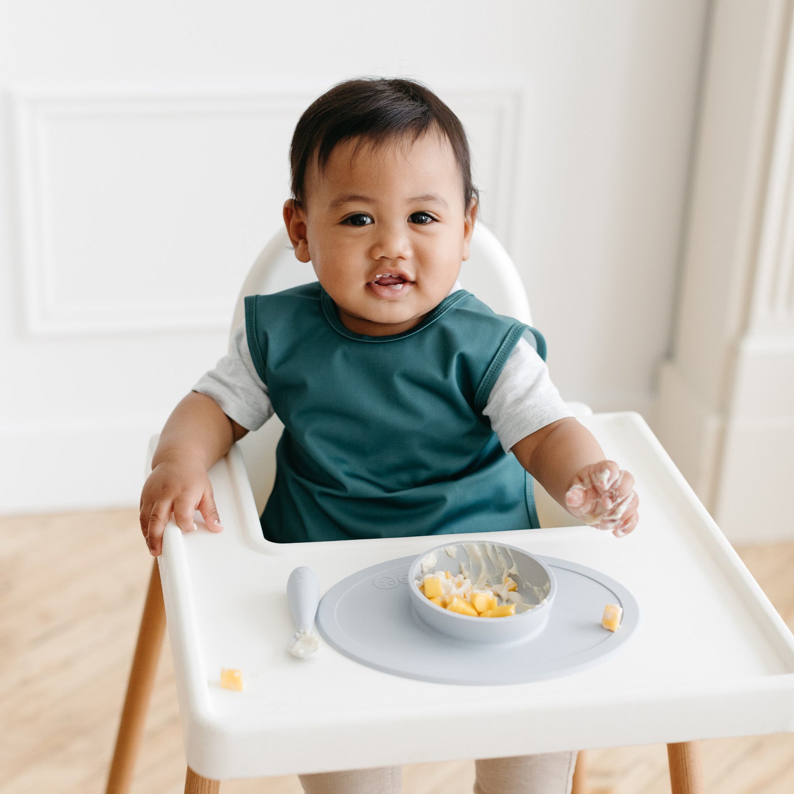 Solid Pine Minimalist Bapron BapronBaby