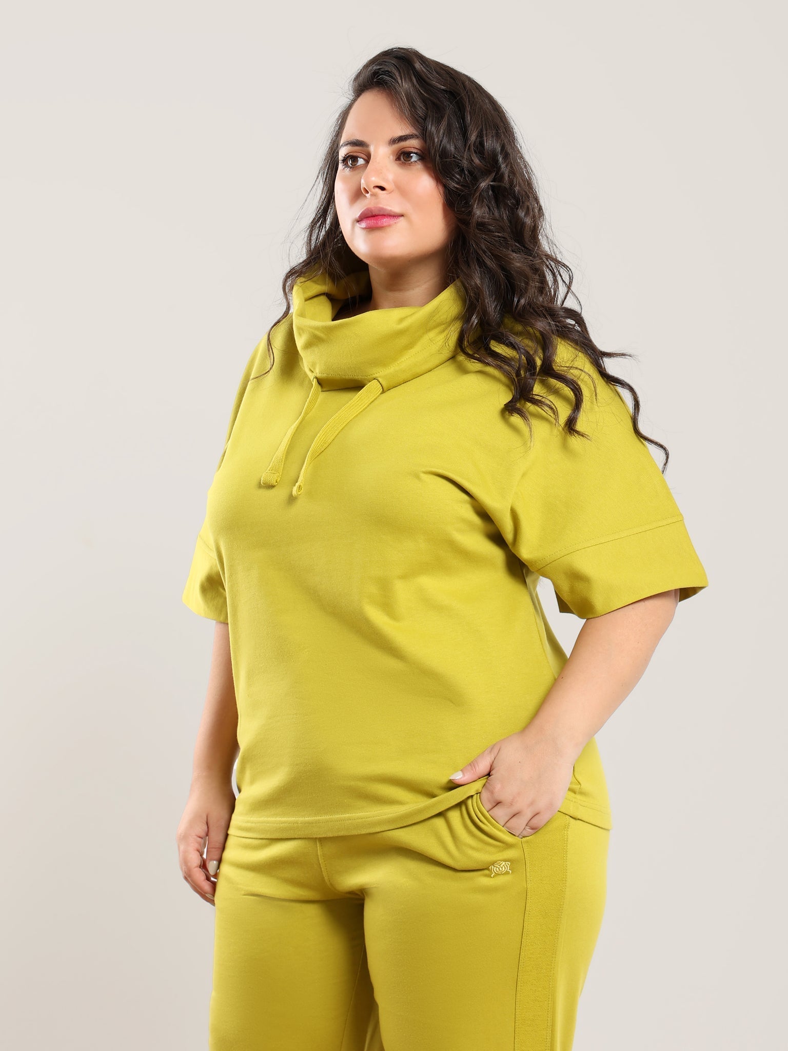 Eman Sweat Shirt - Avocado Oil