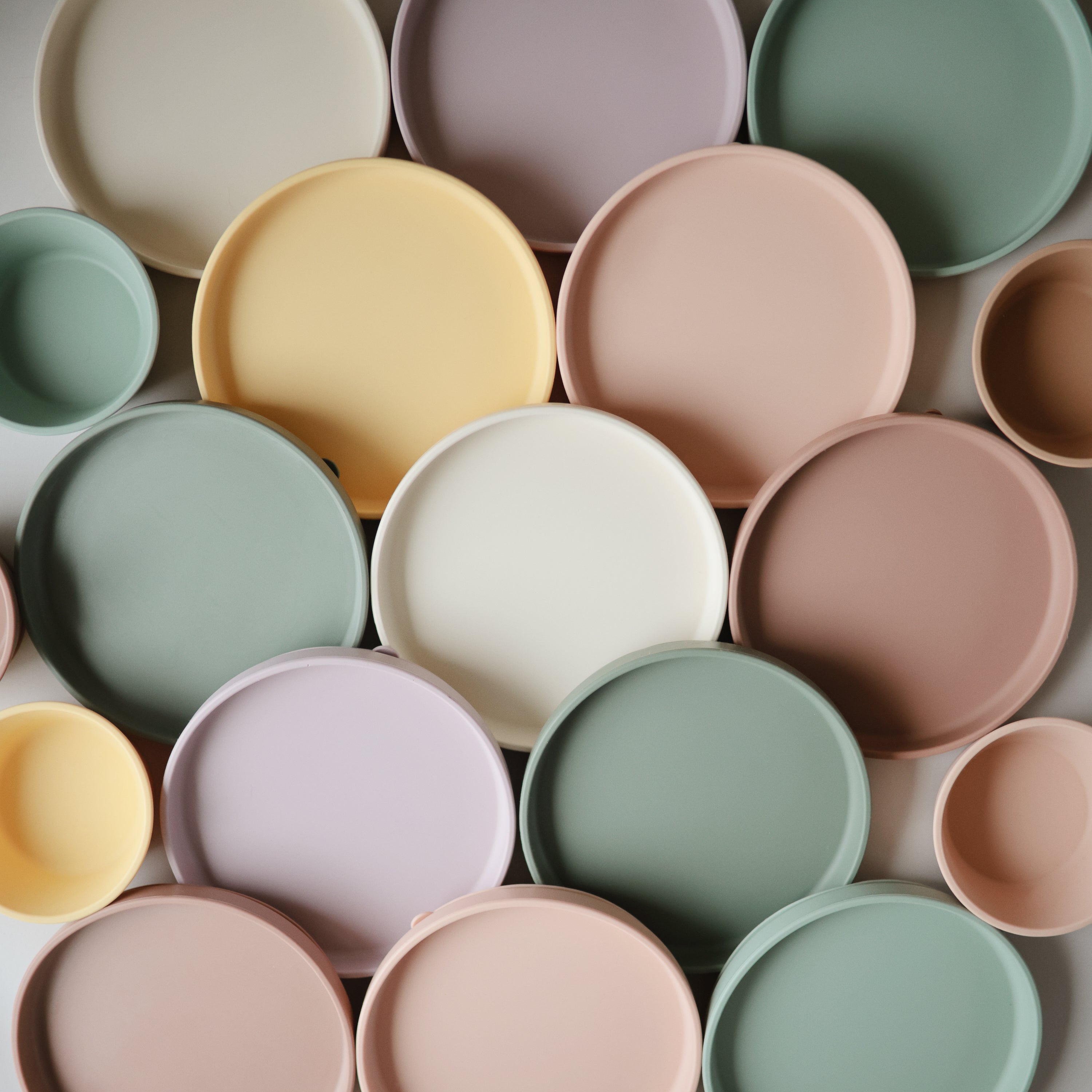 Classic Silicone Suction Plate silicone tableware Mushie