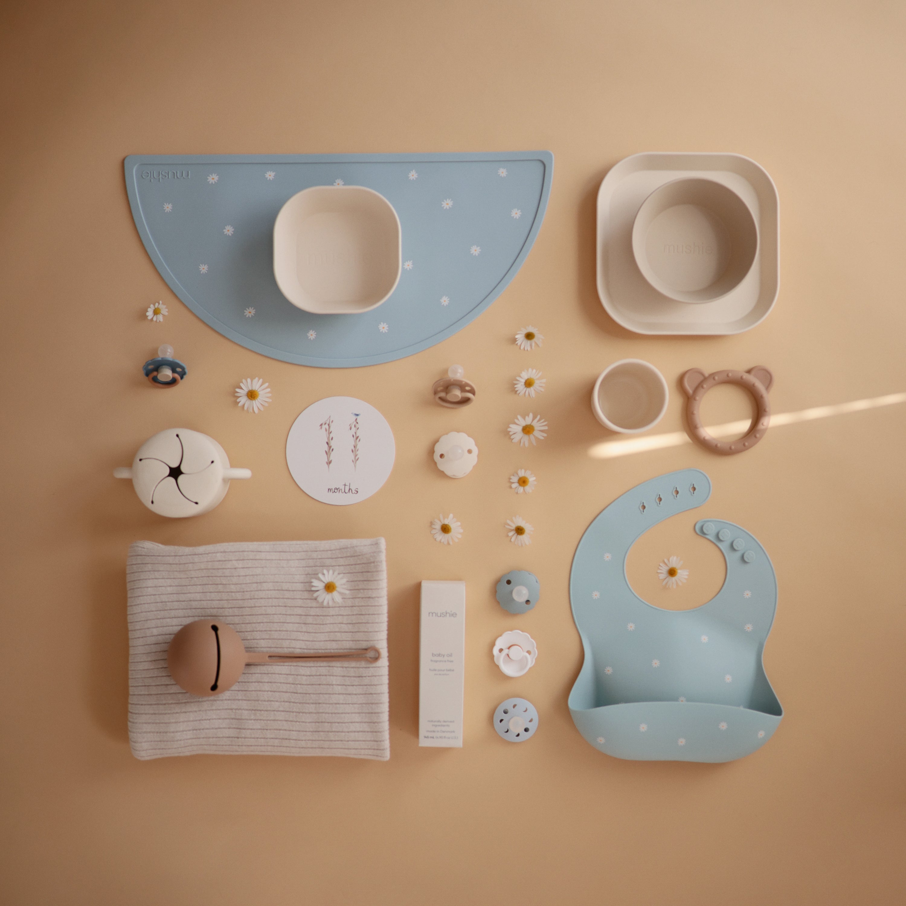 FRIGG Moon Silicone Pacifier 2-Pack FRIGG PACIFIERS Mushie