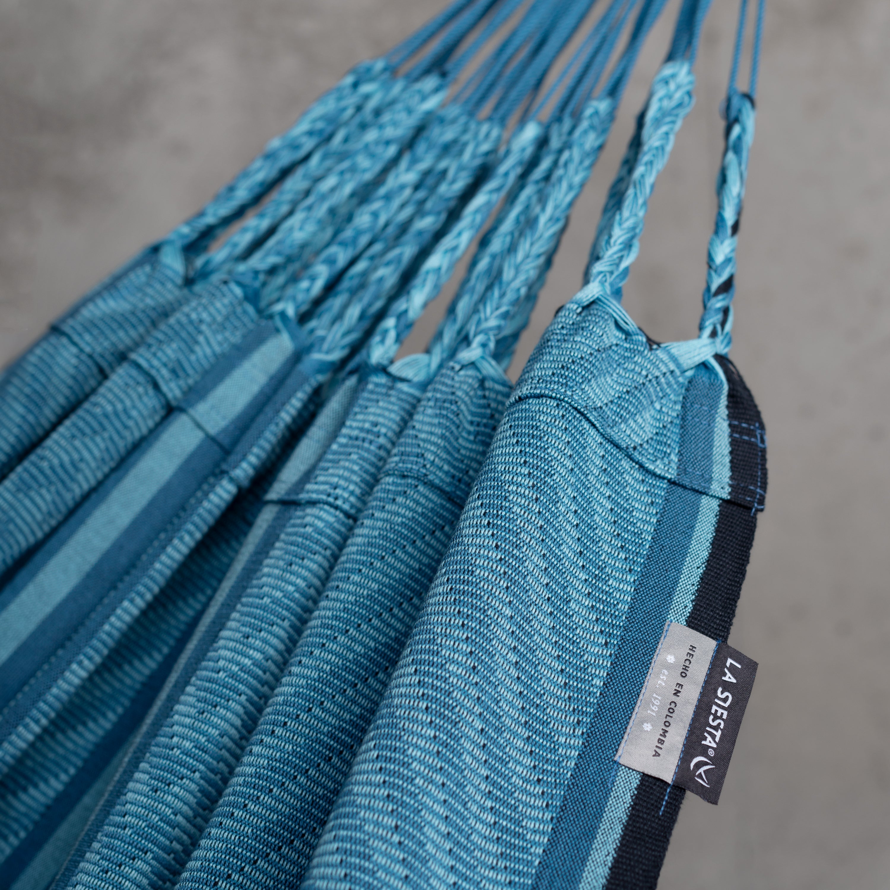 Nautico Cool Grey Colombia Blue Zebra - Organic Cotton Kingsize Hammock with Powder Coated Steel Stand