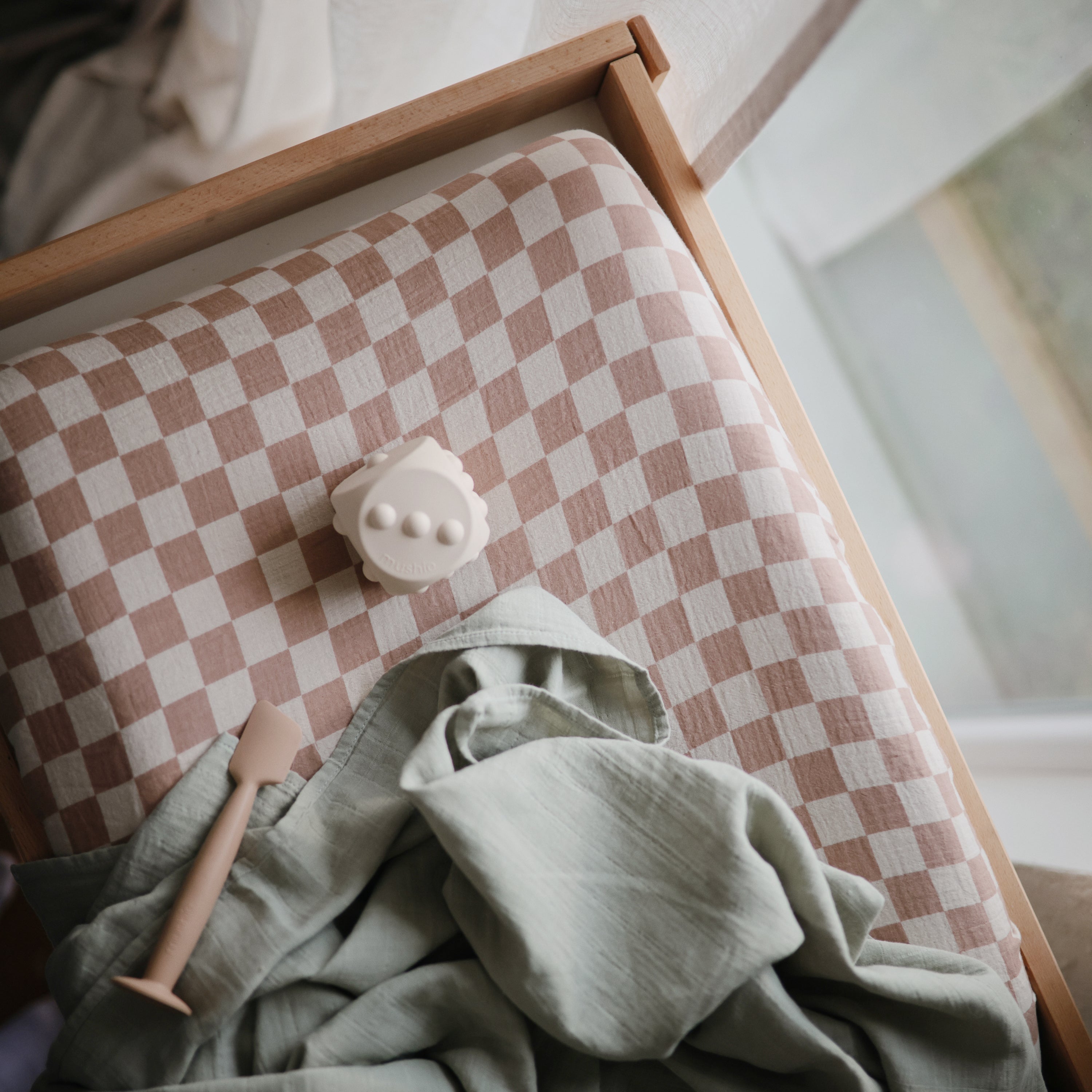 Dice Press Toy 2-Pack Press Toy Mushie