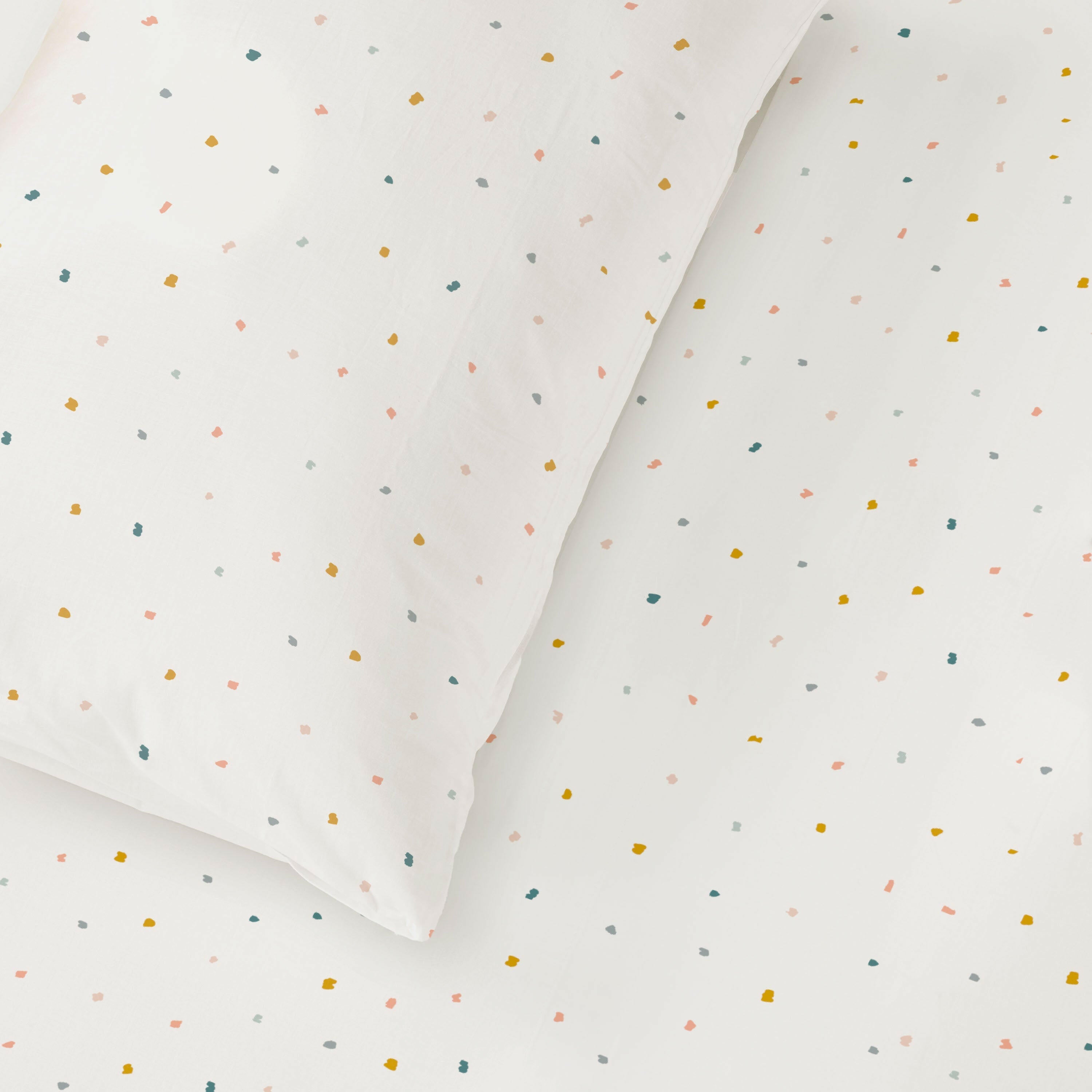 Organic Kids Fitted Sheet - Dotty Fitted Sheet Set Makemake Organics