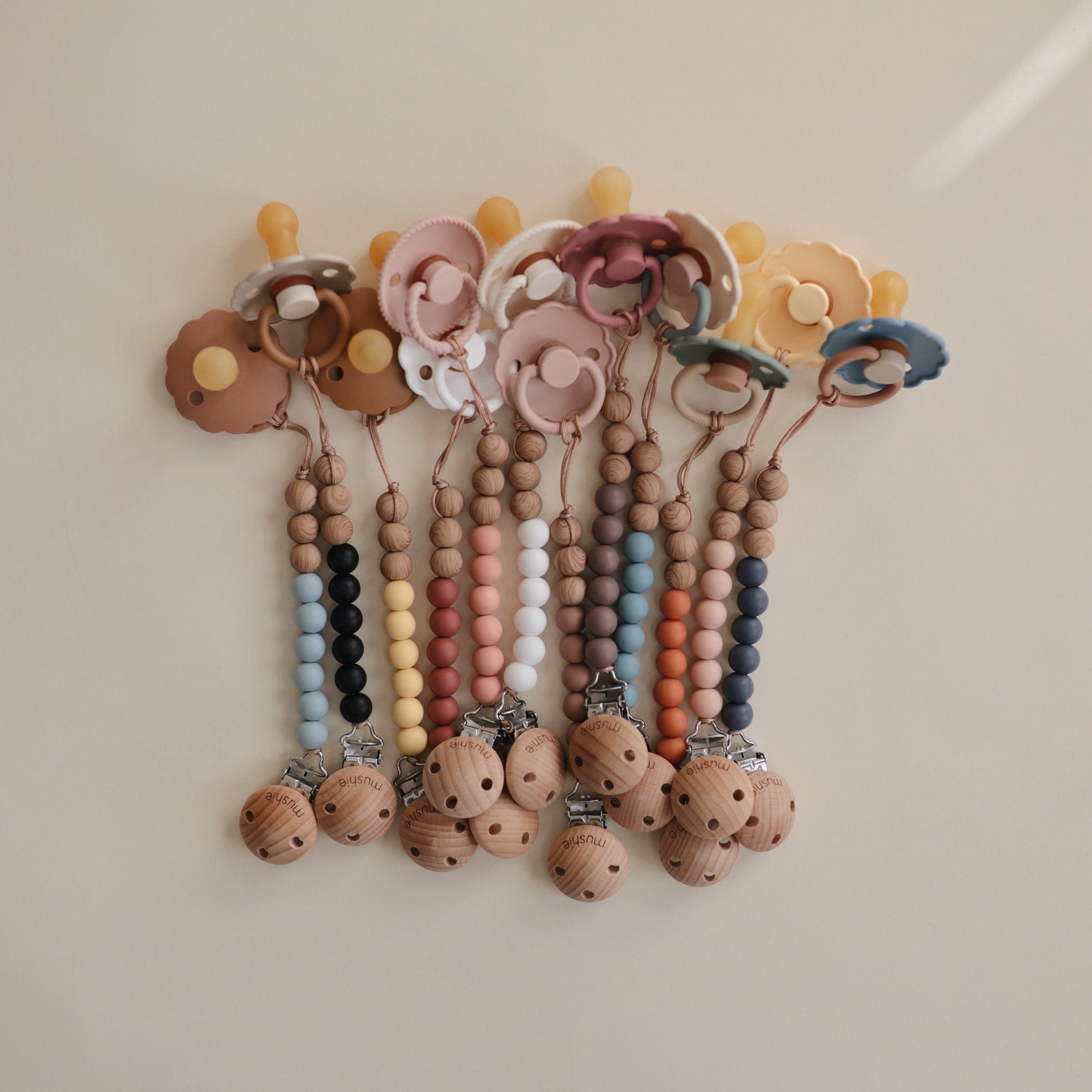 FRIGG Daisy Natural Rubber Pacifier 2-Pack FRIGG PACIFIERS Mushie