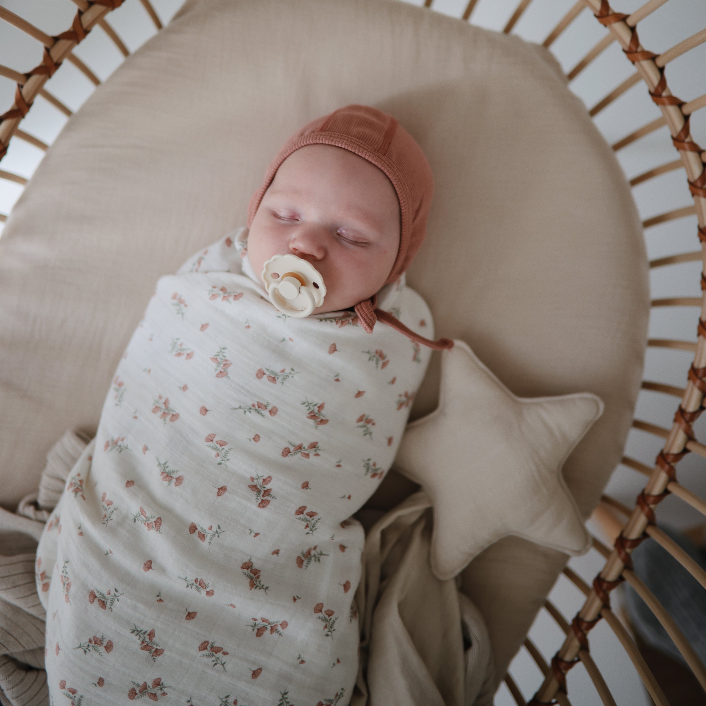 Extra Soft Bassinet Muslin Crib Sheet crib sheets Mushie