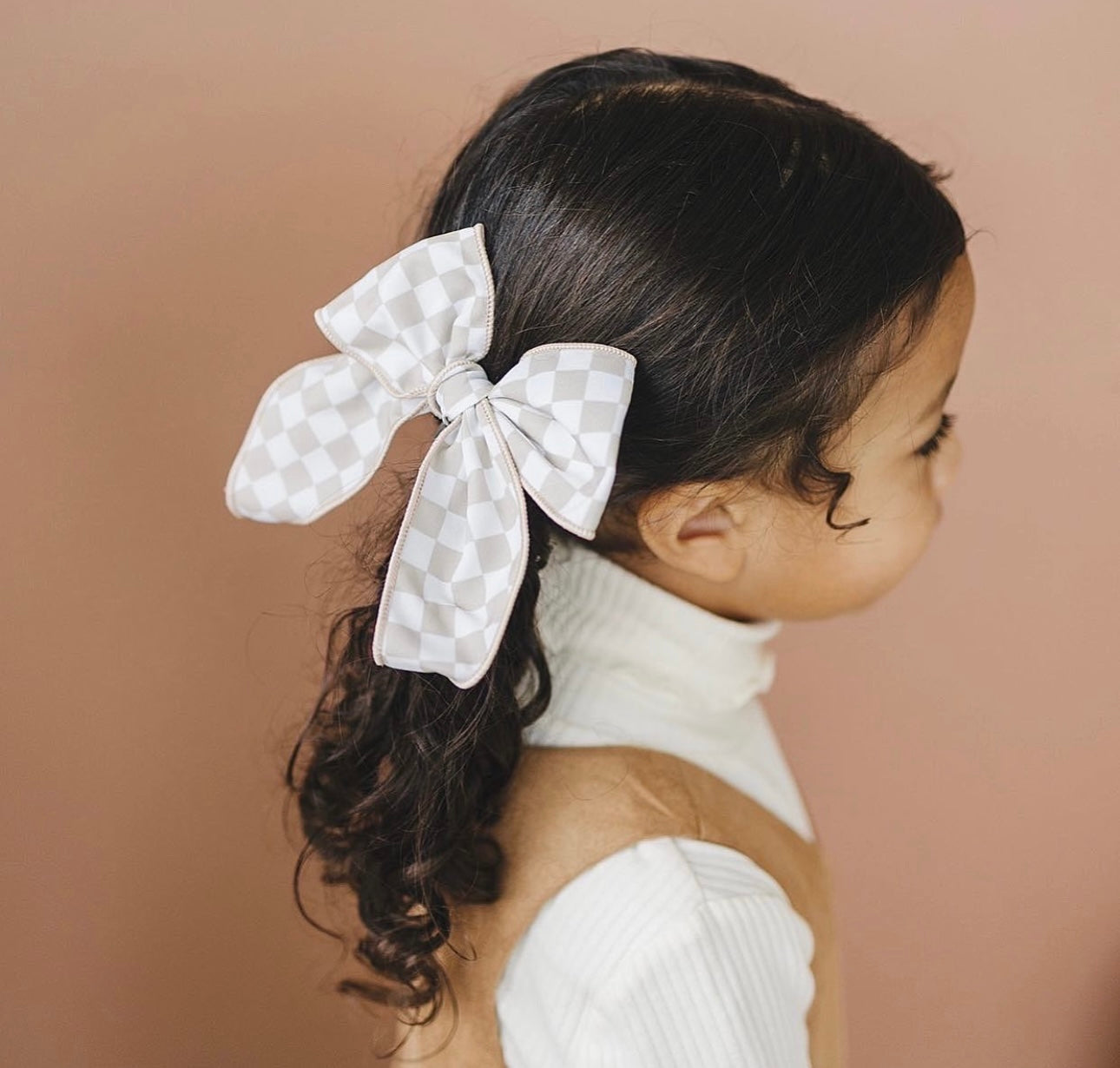 Neutral Oversized Checkered Bow