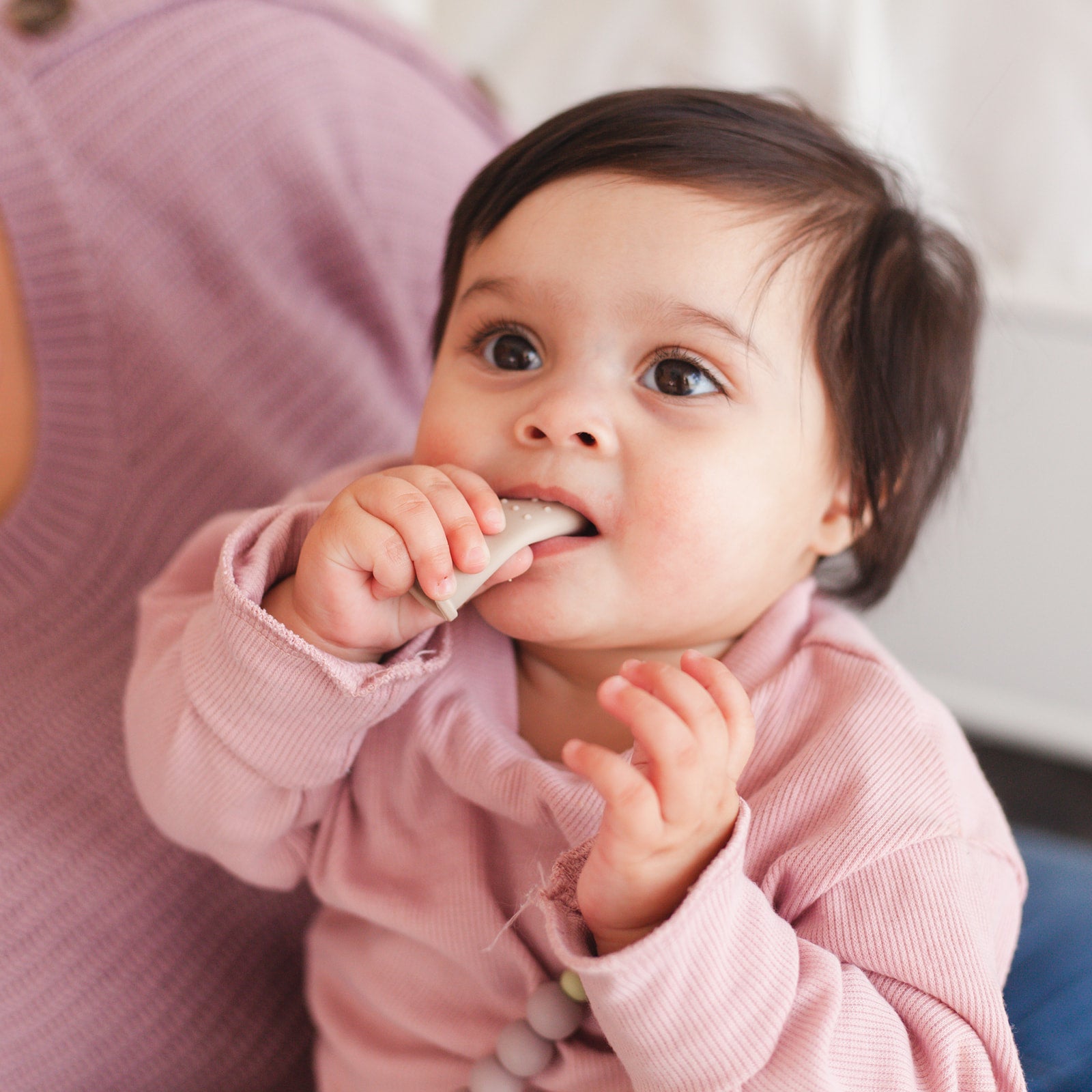 Finger Toothbrushes // Neutrals