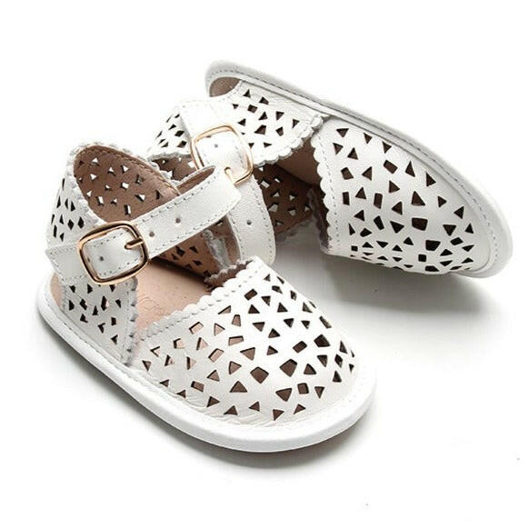 Leather Pocket Sandal | Color 'Cotton' | Soft Sole  Consciously Baby 2 (3 - 6 months)