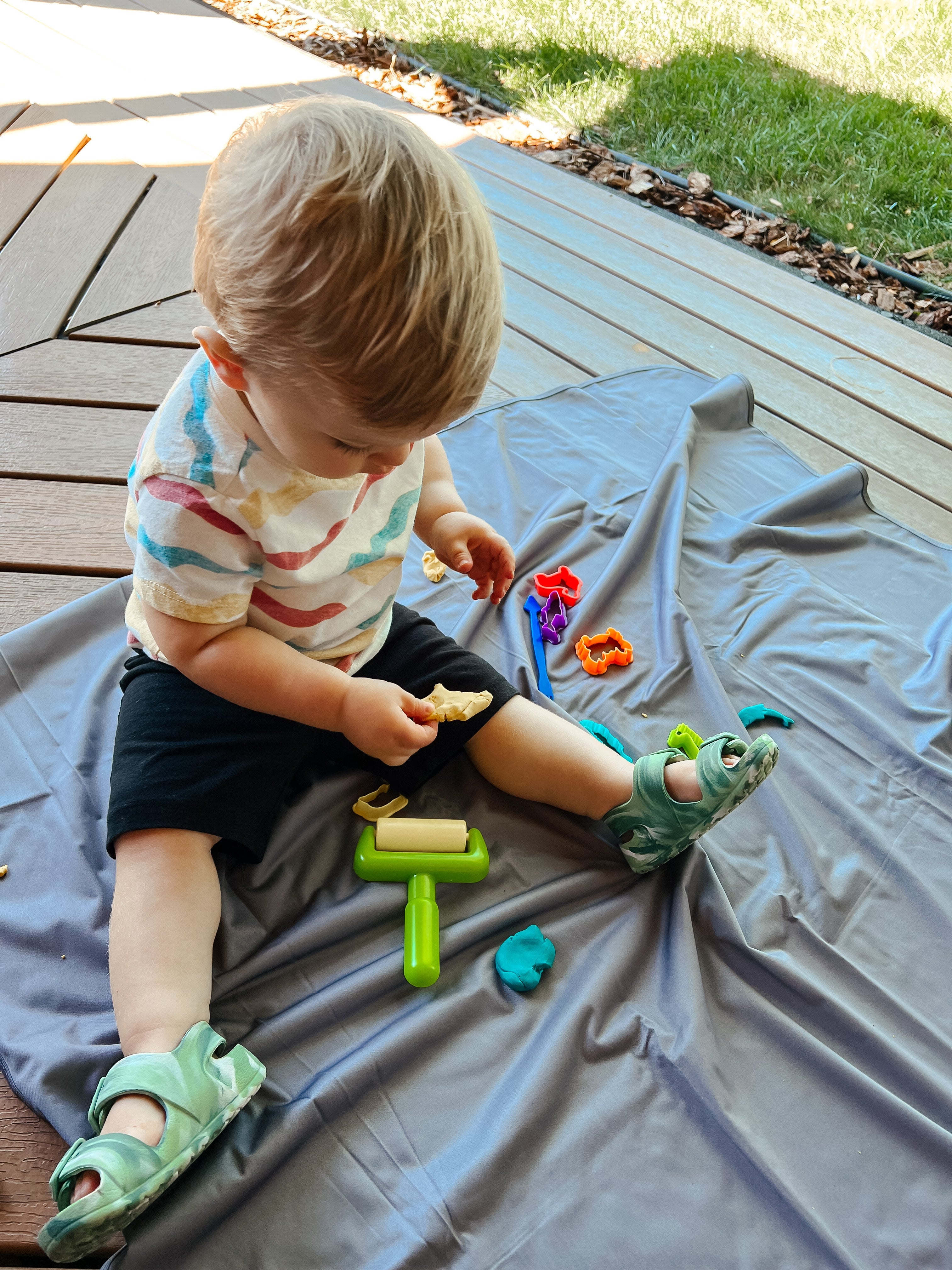 Solid Slate Minimalist Splash Mat - A Waterproof Catch-All for Highchair Spills and More! BapronBaby