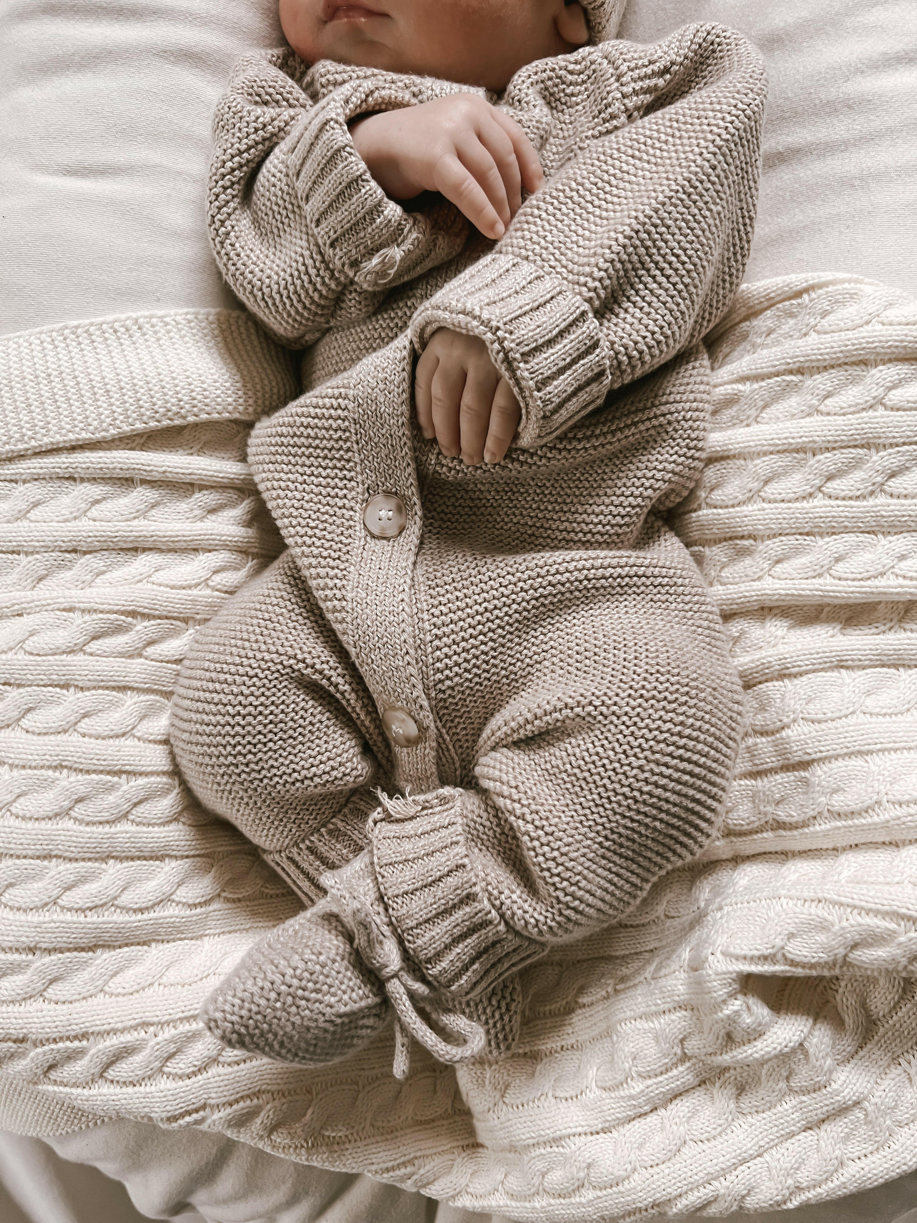 Luna + Luca Cable Knit Baby Blanket - White Luna + Luca