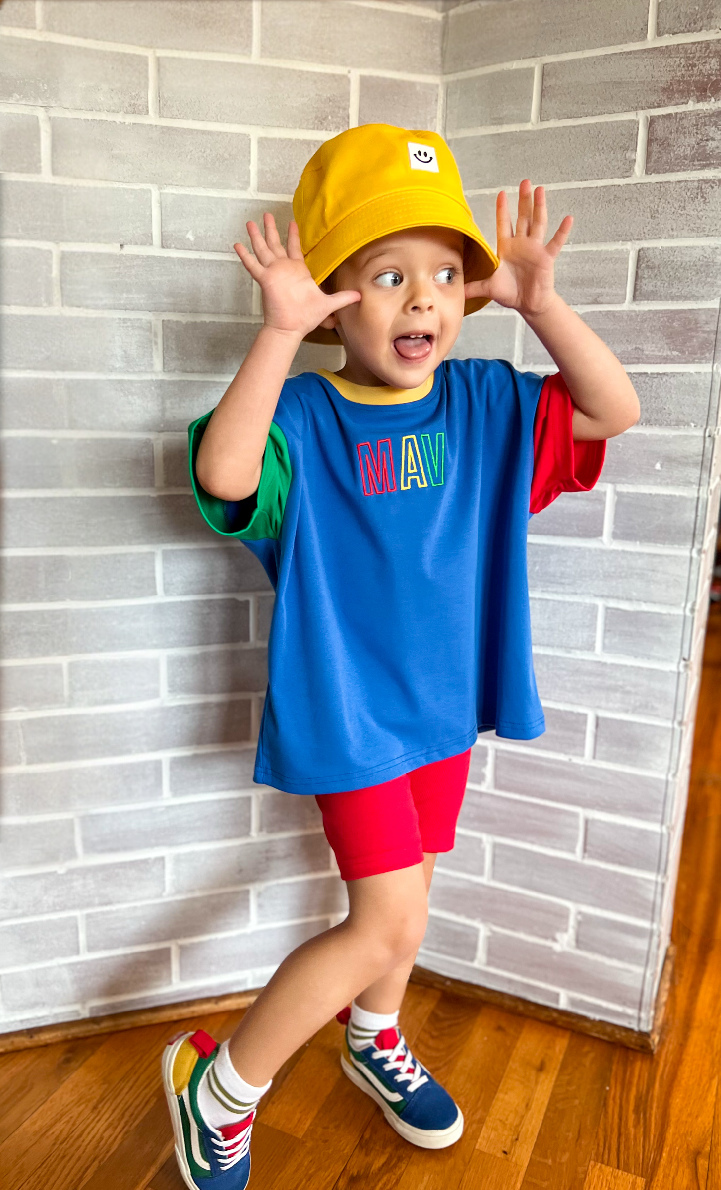 Custom Embroidered 90s Colorblock Tee and Biker Shorts Set