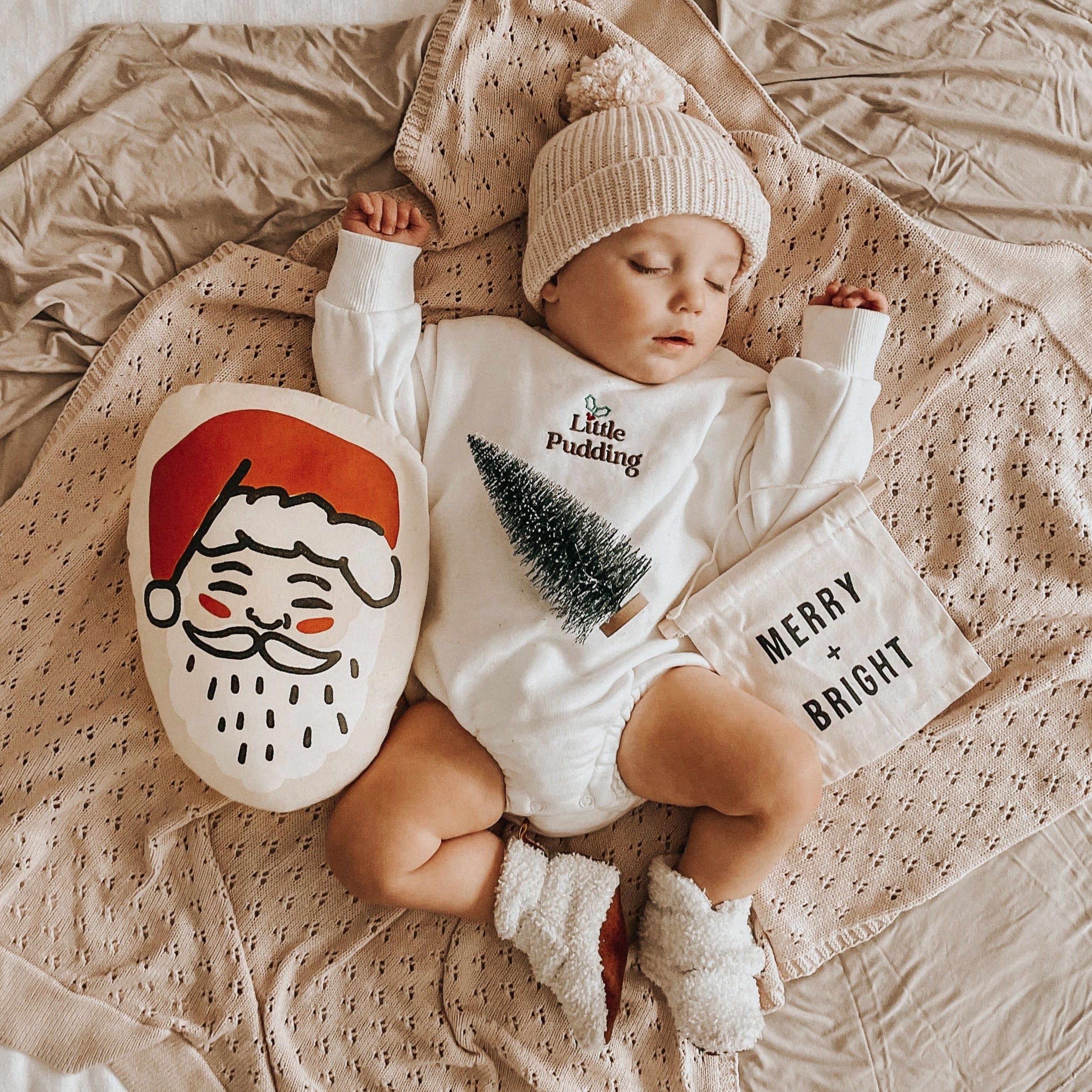 merry + bright hang sign