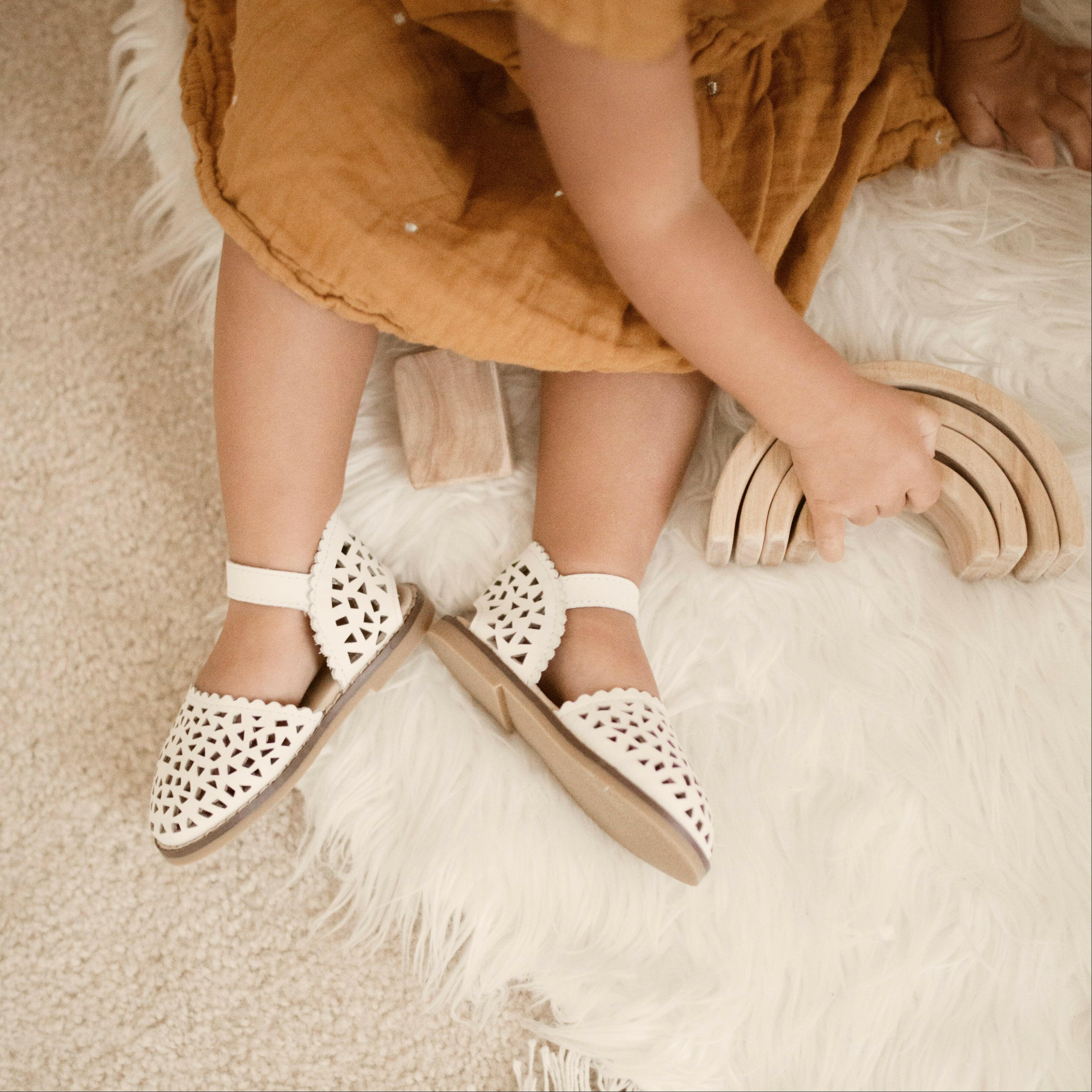 Leather Pocket Sandal | Color 'Cotton' | Hard Sole Consciously Baby