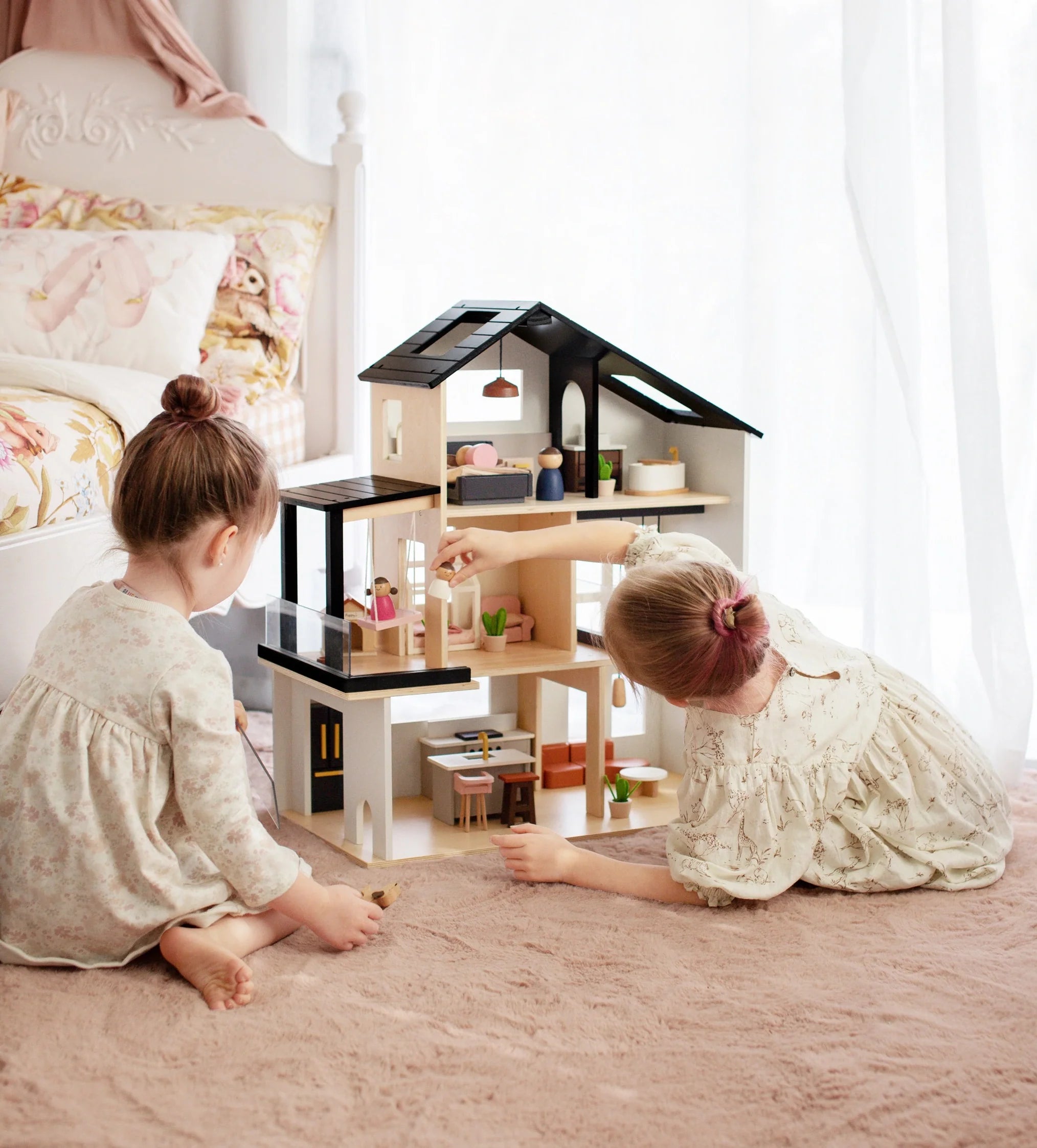 Tiny Land® Modern Family Dollhouse Dollhouse Tiny Land