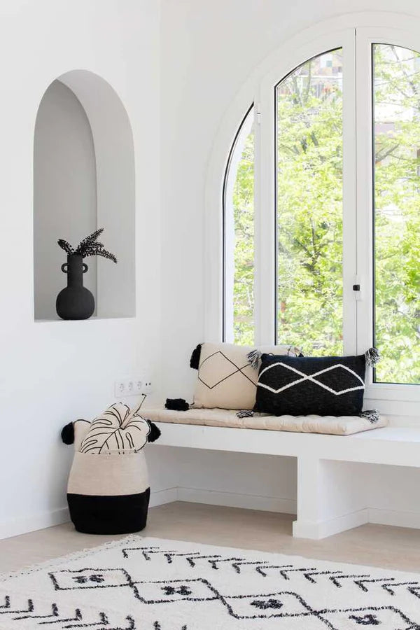 KNITTED CUSHION OASIS BLACK Little Wonder & Co