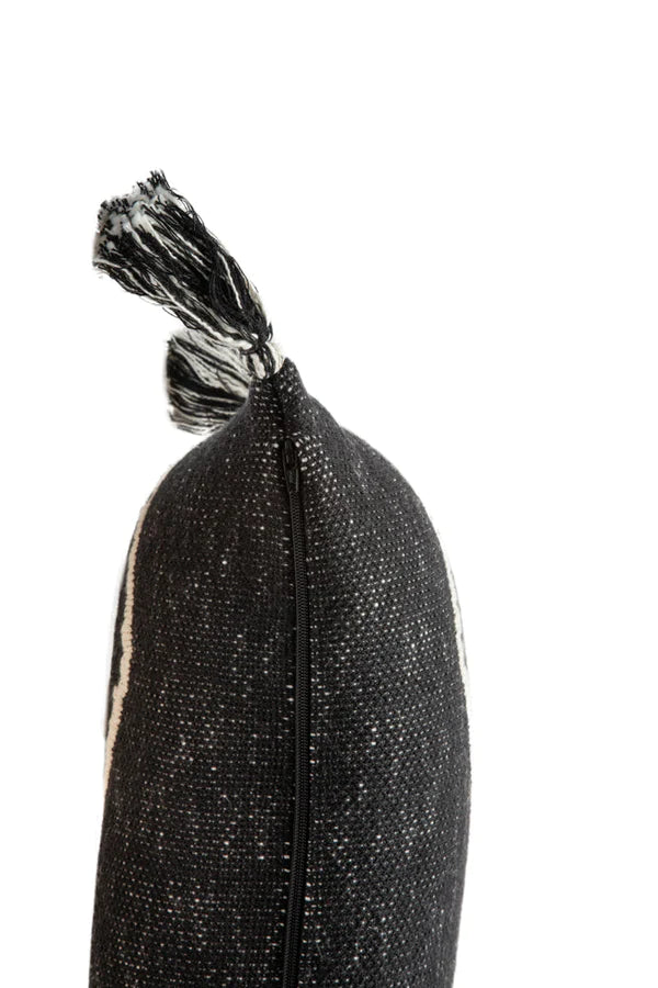 KNITTED CUSHION OASIS BLACK Little Wonder & Co