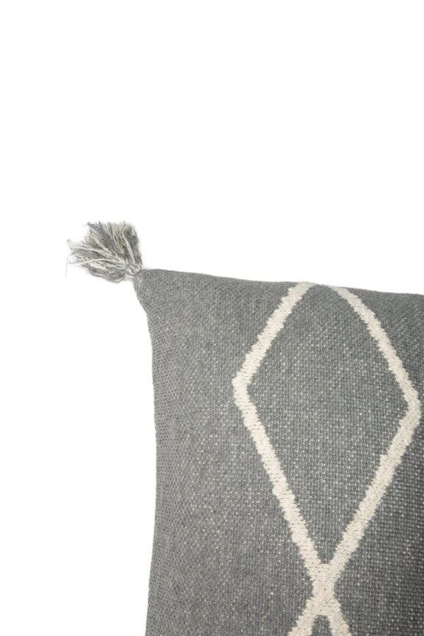 KNITTED CUSHION OASIS GREY Little Wonder & Co
