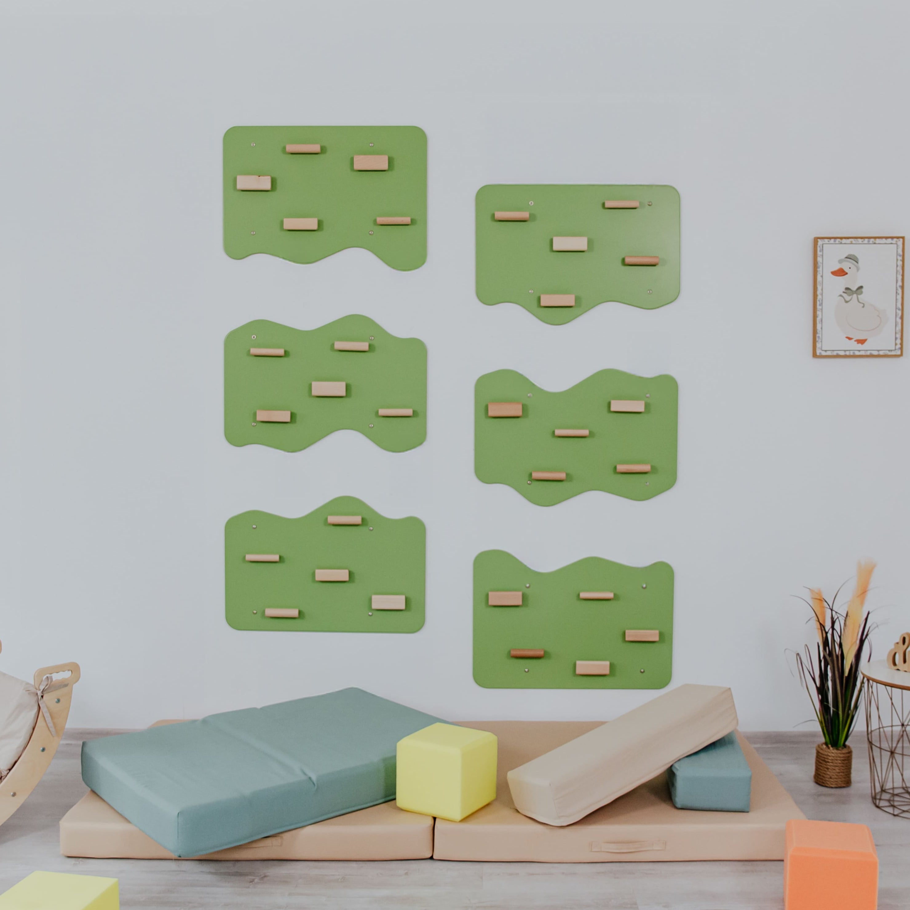 Indoor Rock Wall with Cloud-Shaped Panels & Wooden Climbing Holds for Kids 3-10