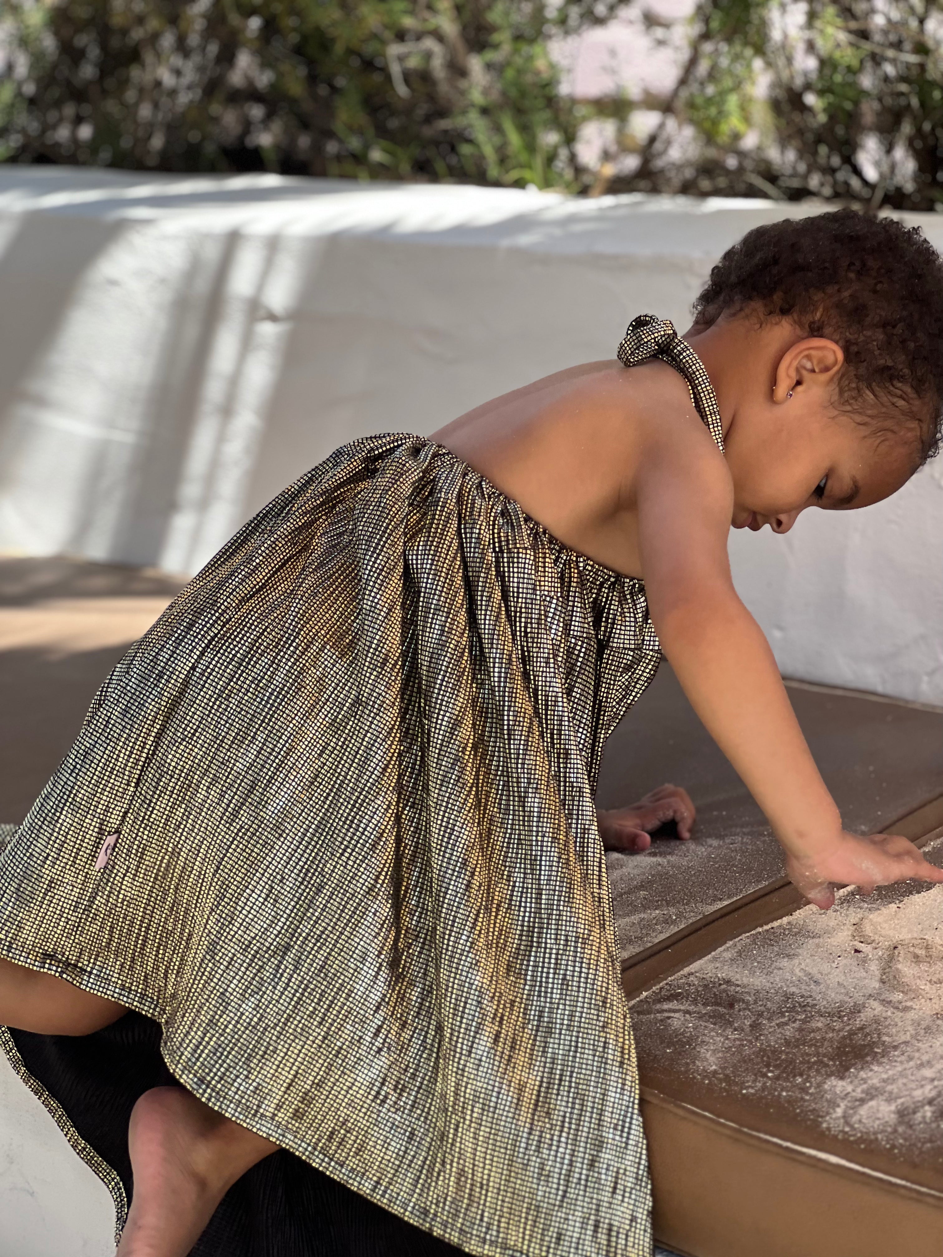 Dark Gold Shimmer - Gold