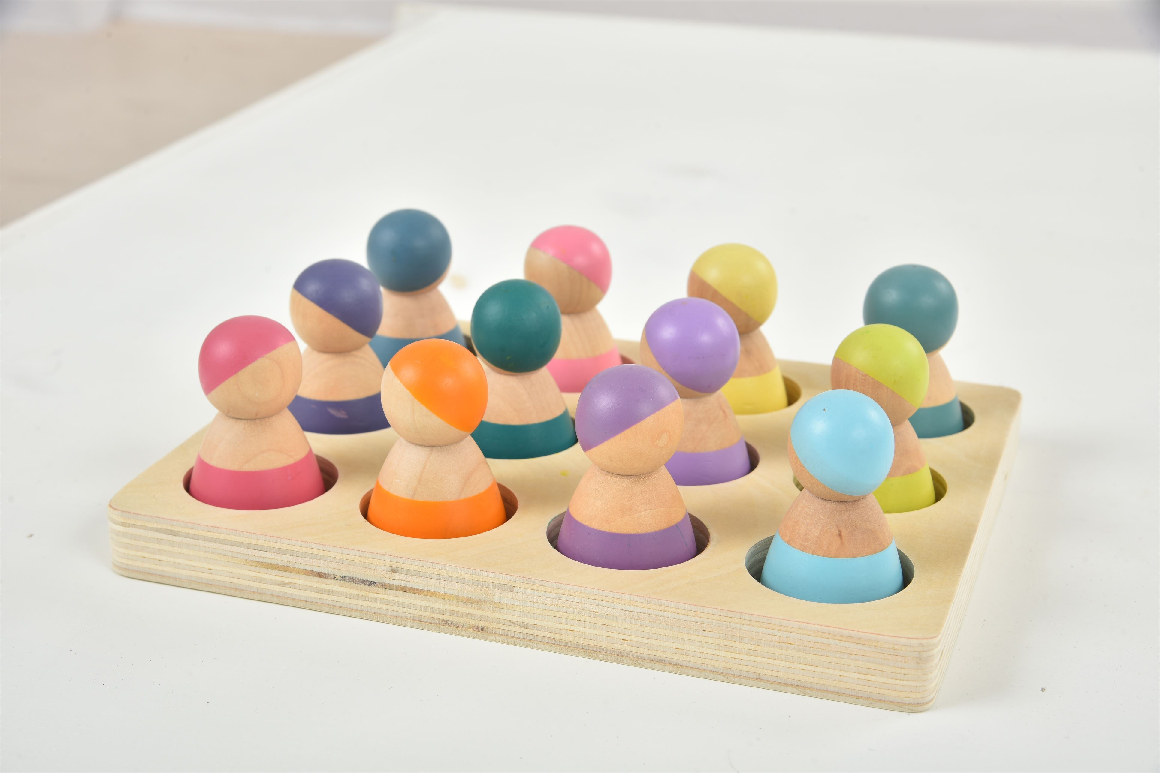 Wooden Rainbow Peg Dolls Figures 12 Piece Set Indoor Avenlur.com