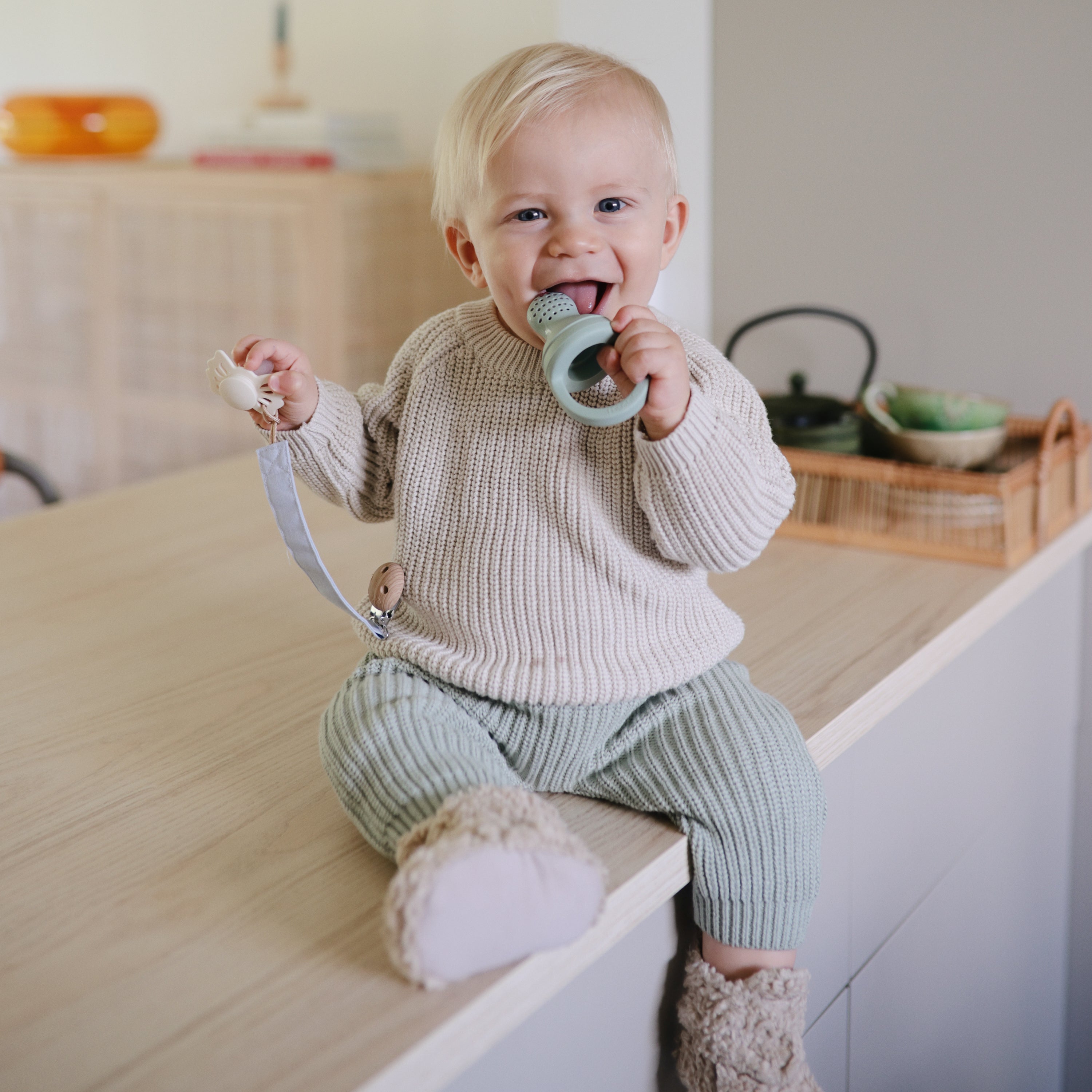 Linen Pacifier Clip 2-Pack Pacifier Clip Mushie