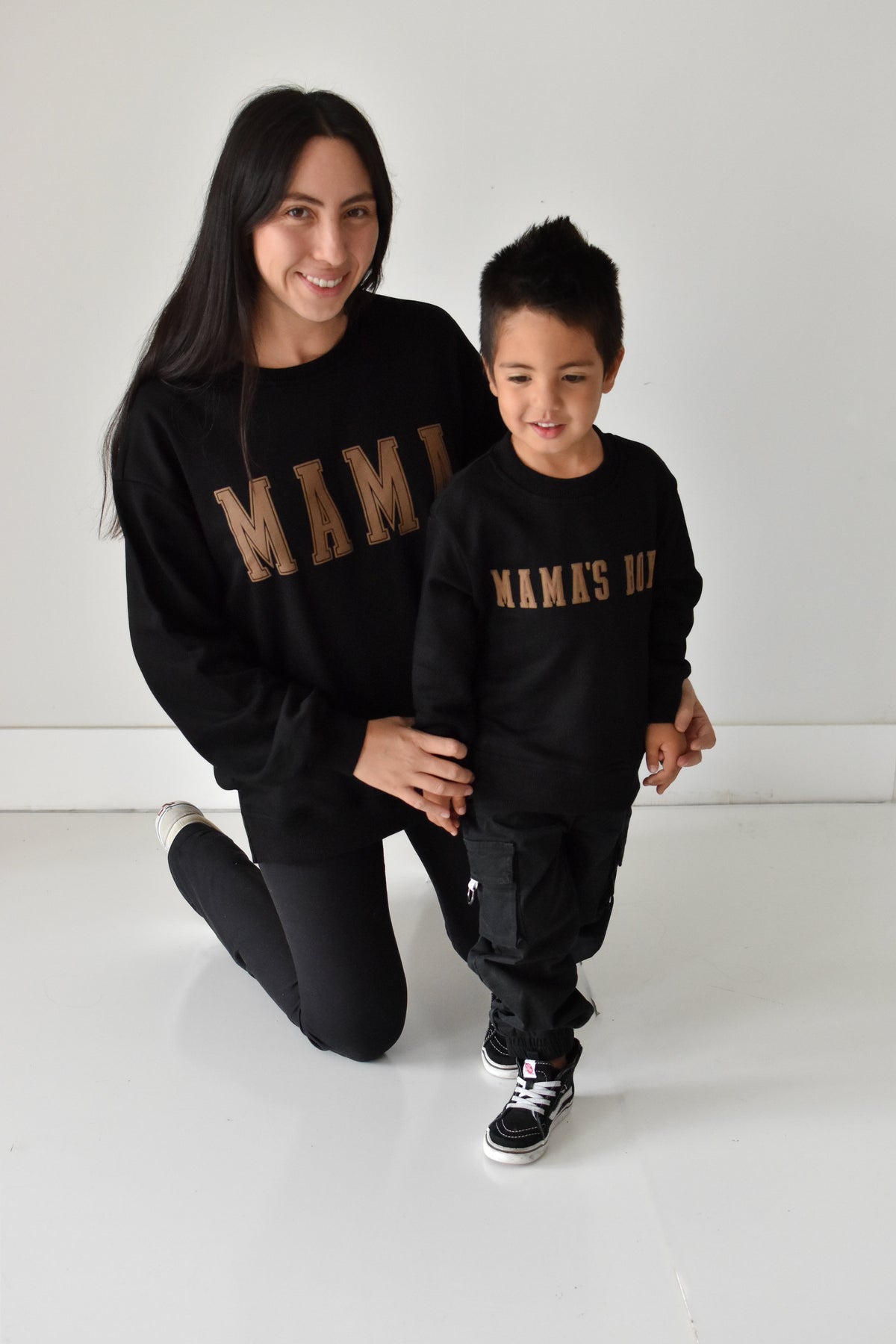 MAMA CREWNECK - BLACK