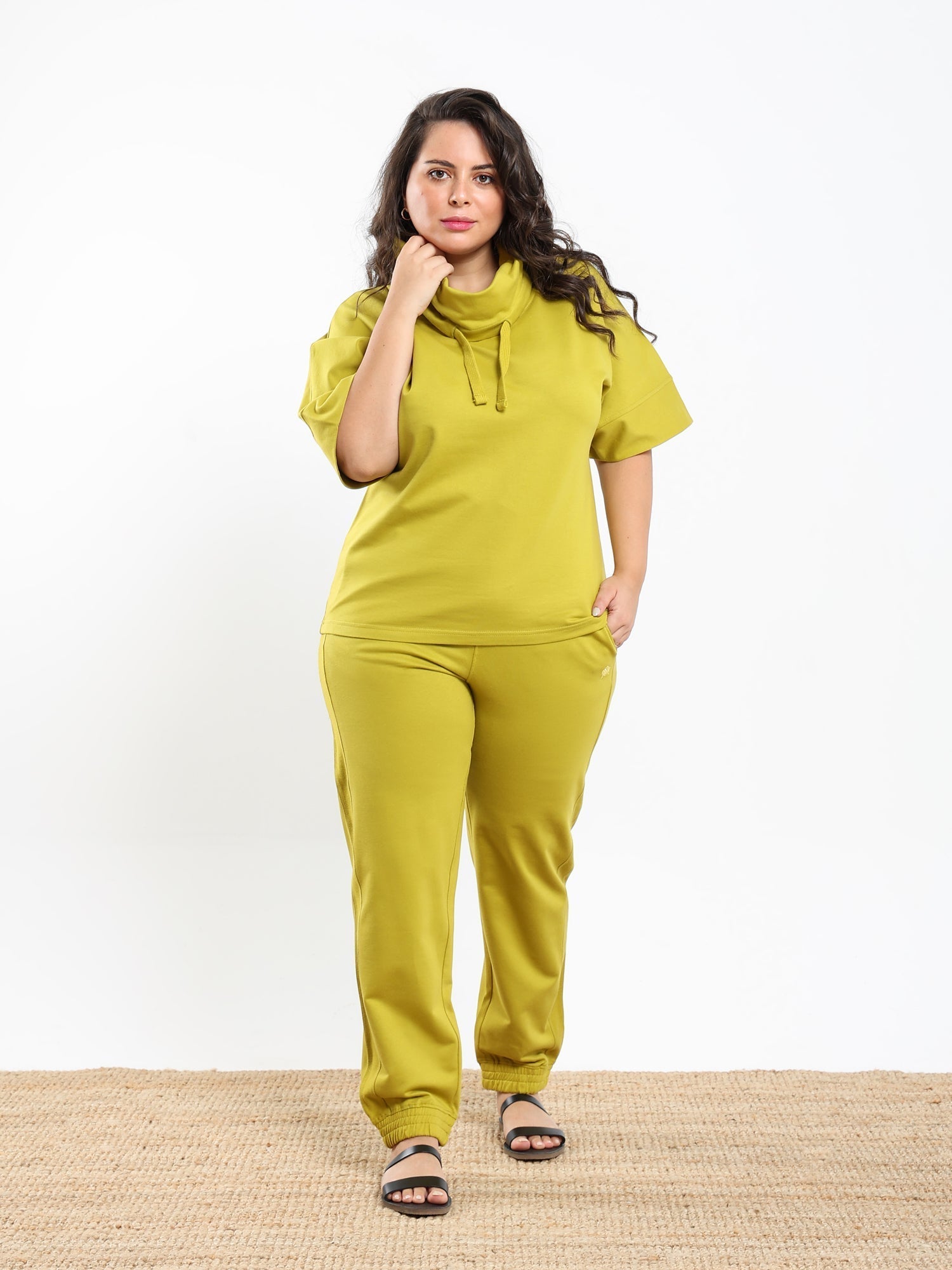 Eman Sweat Shirt - Avocado Oil