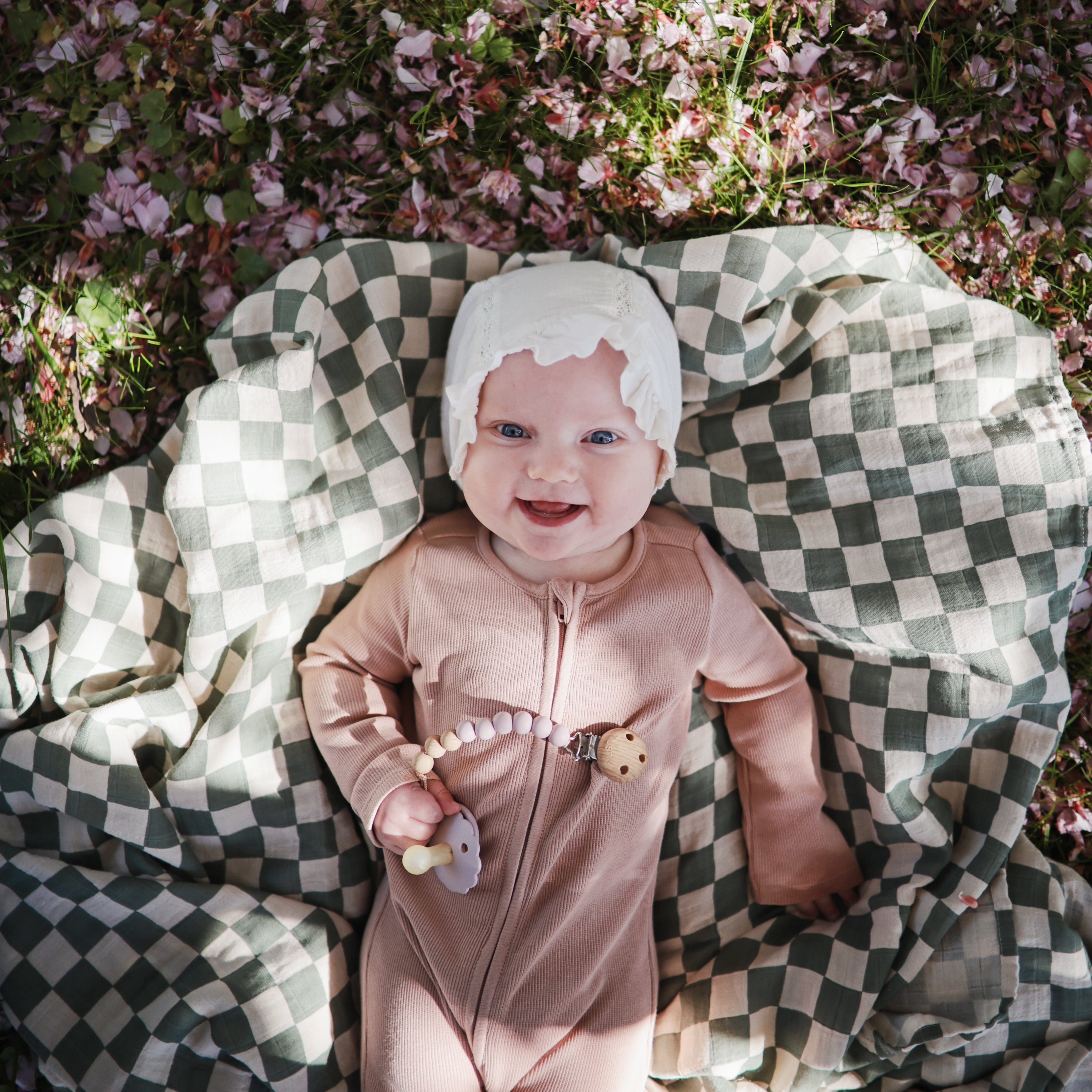 FRIGG Daisy Natural Rubber Pacifier 2-Pack