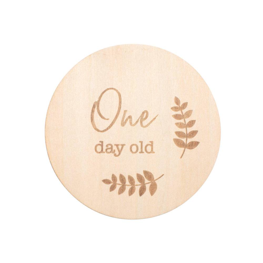 One Day Old Milestone Moments Disc Milestone Moments Bebe au Lait