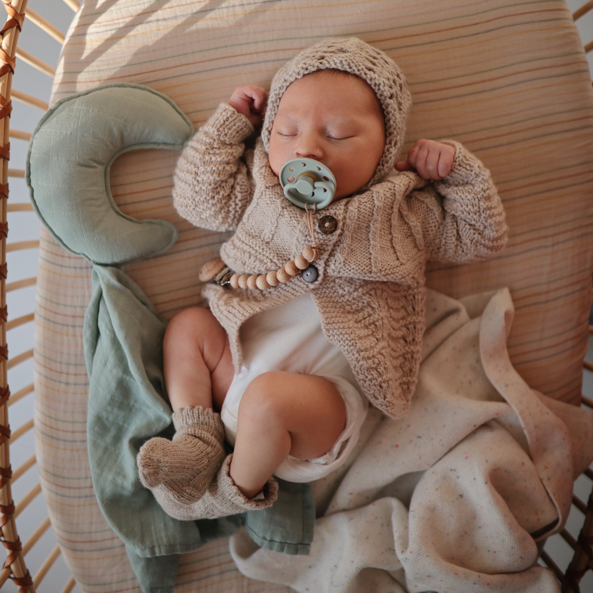 FRIGG Moon Natural Rubber Pacifier 2-Pack FRIGG PACIFIERS Mushie