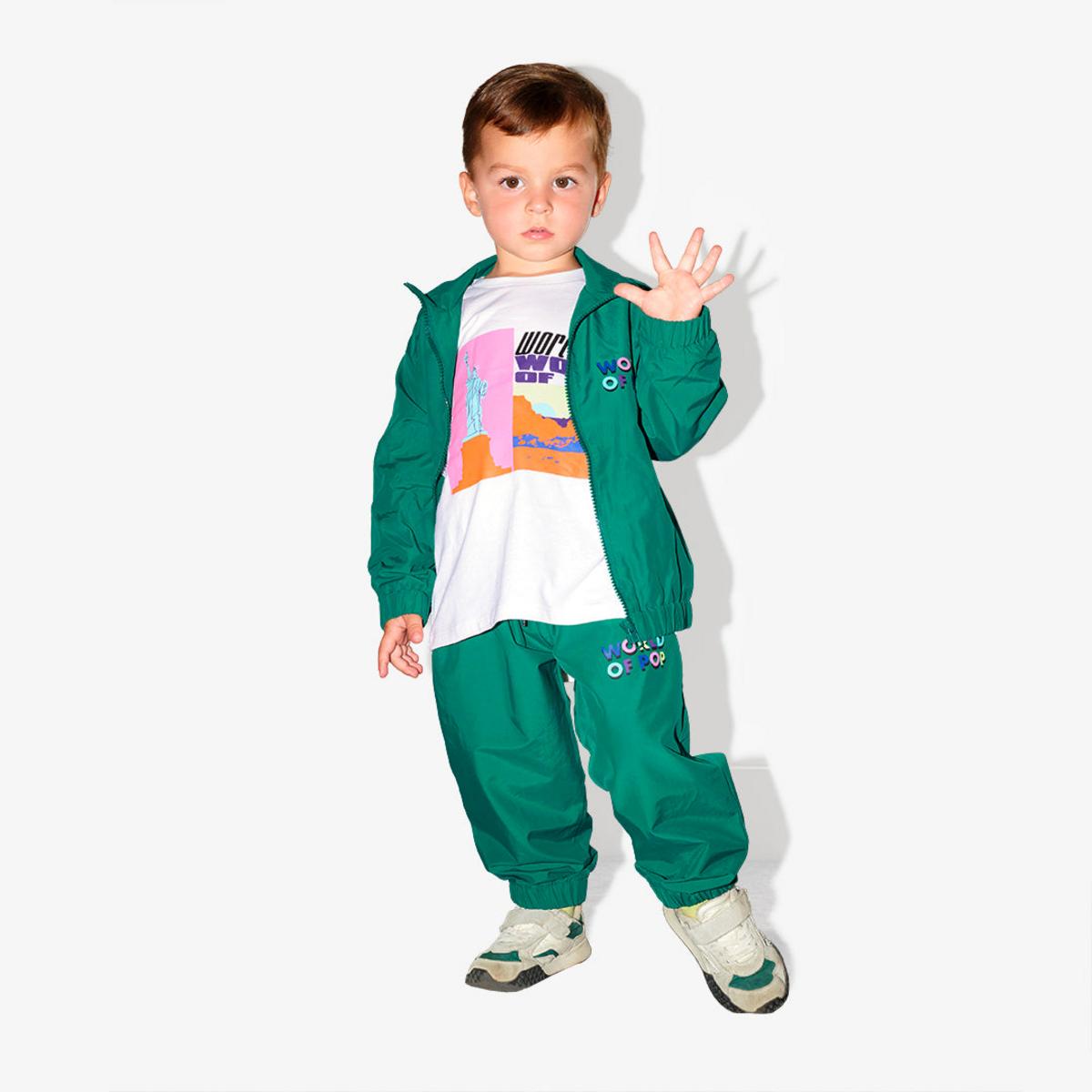 Zipped background jacket