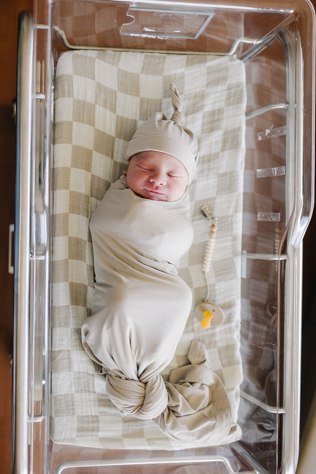 Taupe Checkered Muslin Swaddle Blanket Mebie Baby