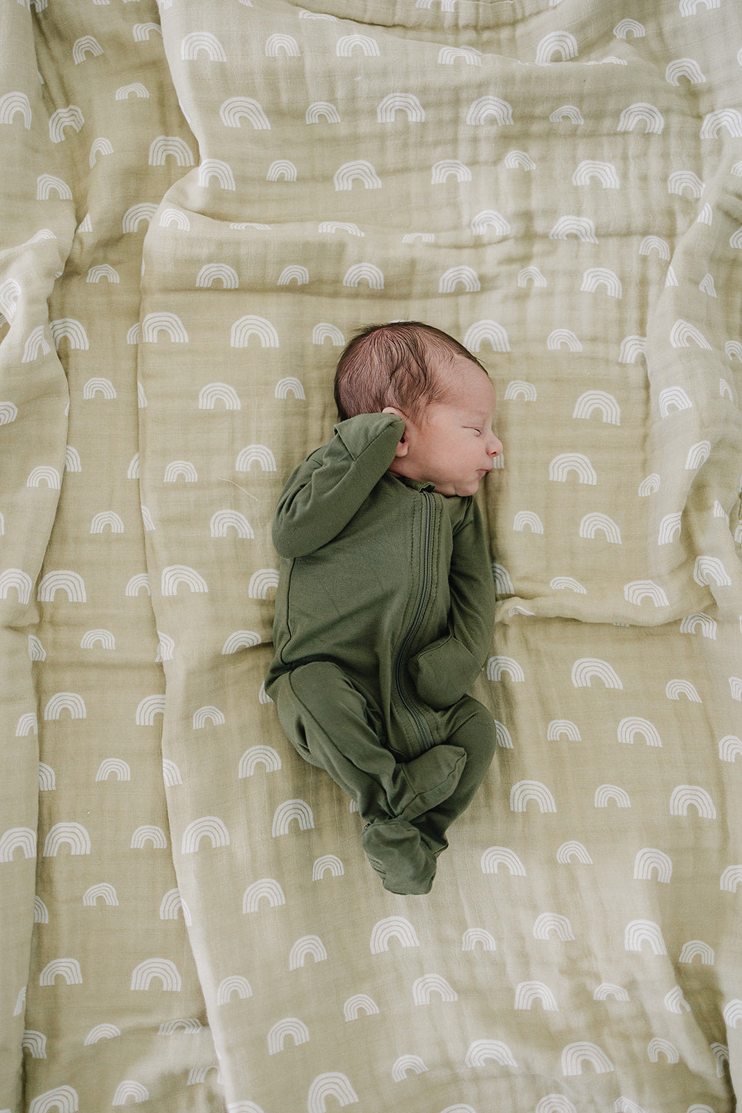 Olive Bamboo Zipper Mebie Baby