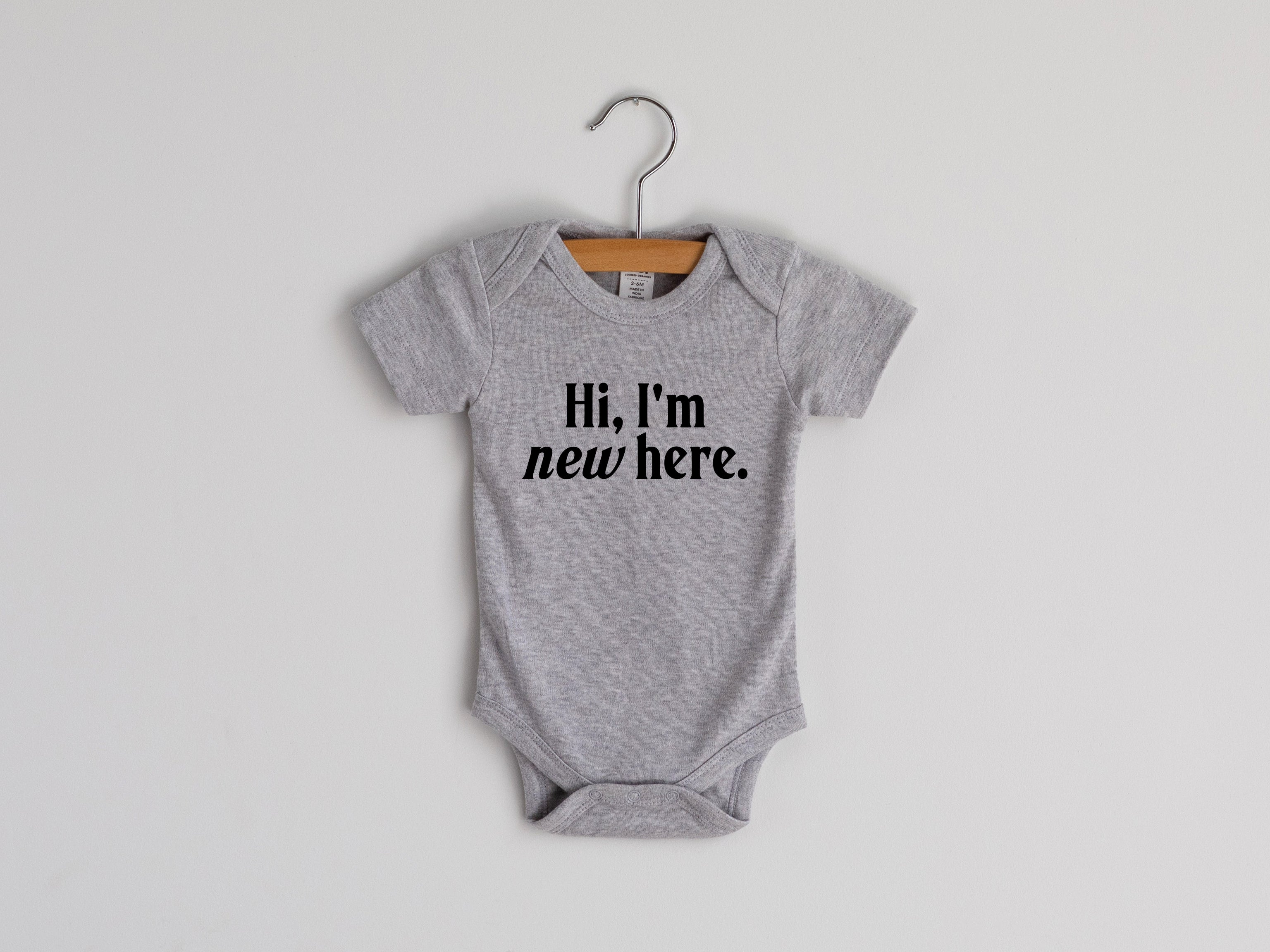 Hi, I'm New Here Modern Baby Bodysuit