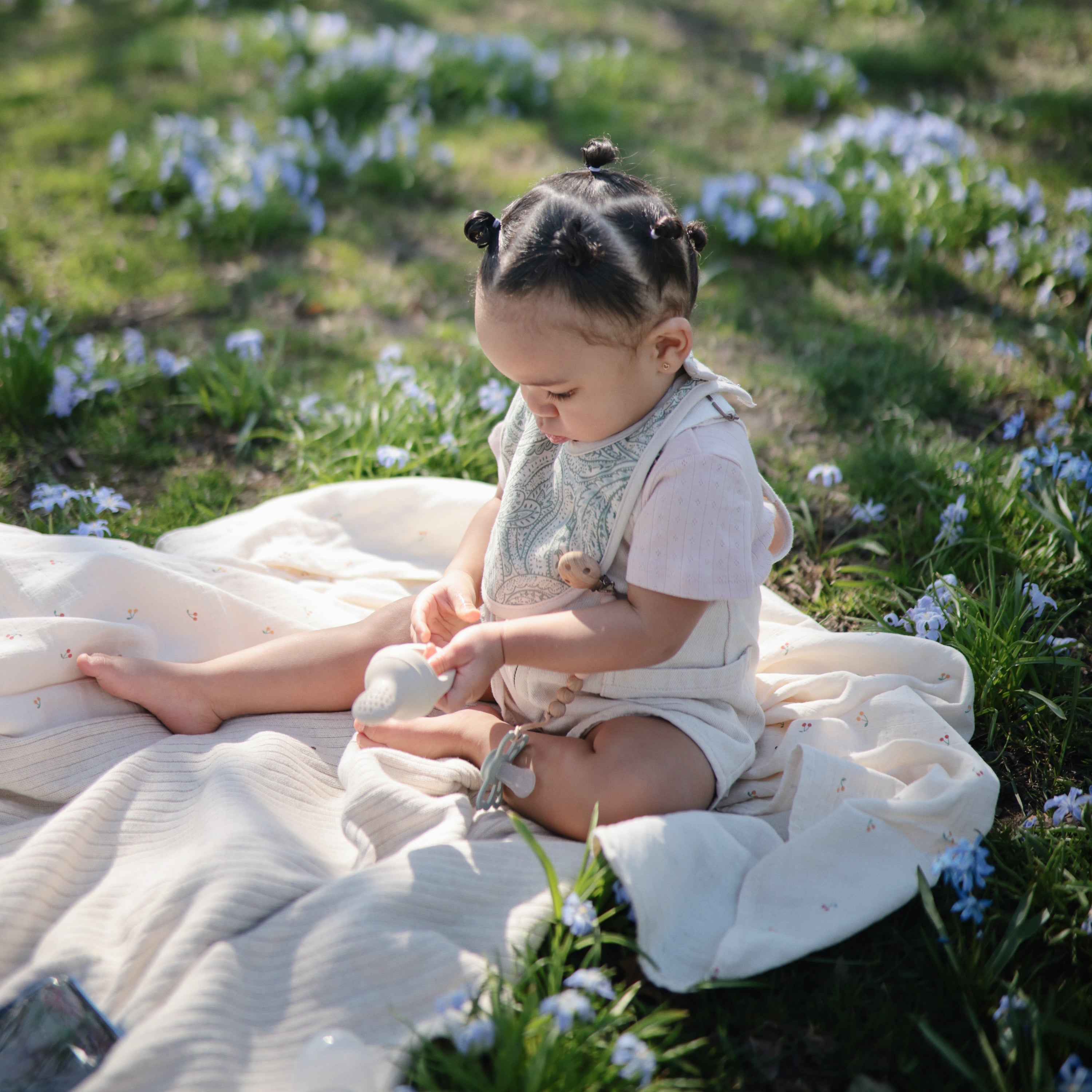 FRIGG Butterfly Anatomical Silicone Pacifier 2-Pack (6-18 Months) SILICONE FRIGG PACIFIERS Mushie