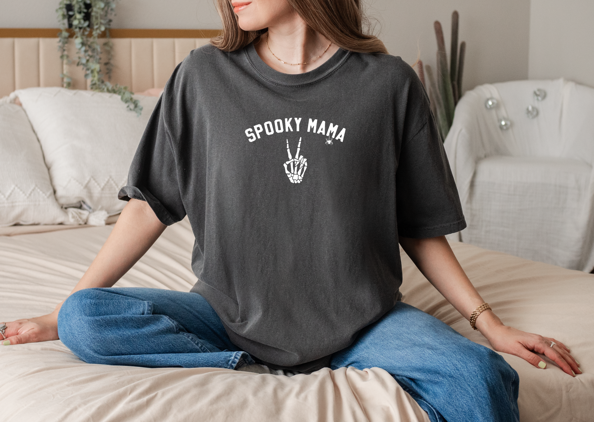 Adult 'Spooky Mama' Comfort Colors Tee