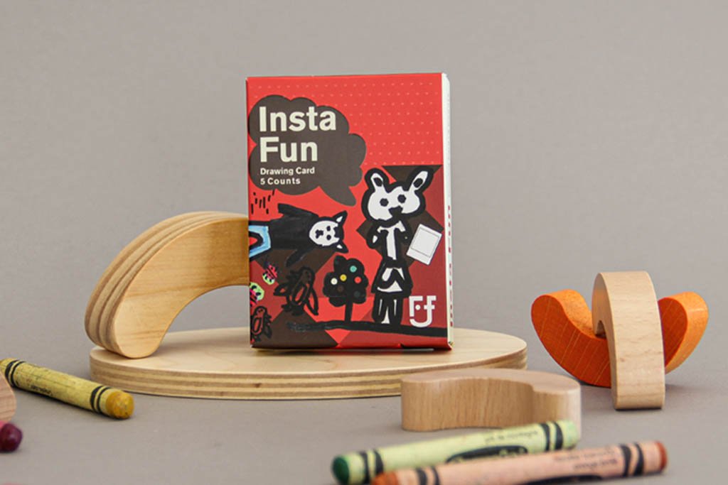 InstaFun Drawing Card