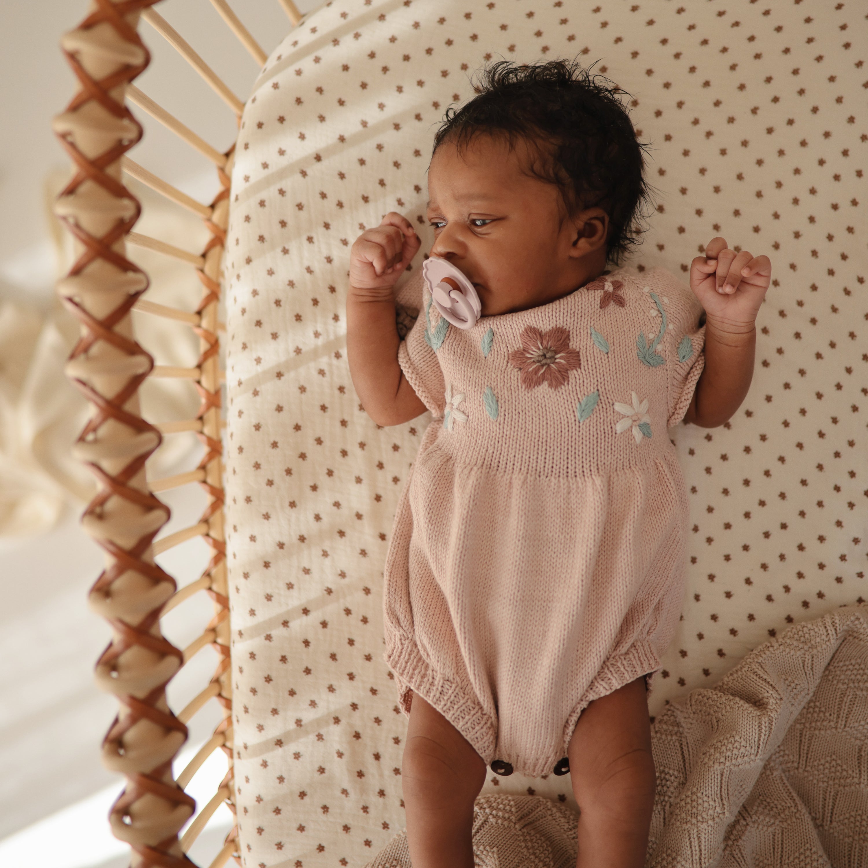 Extra Soft Bassinet Muslin Crib Sheet crib sheets Mushie